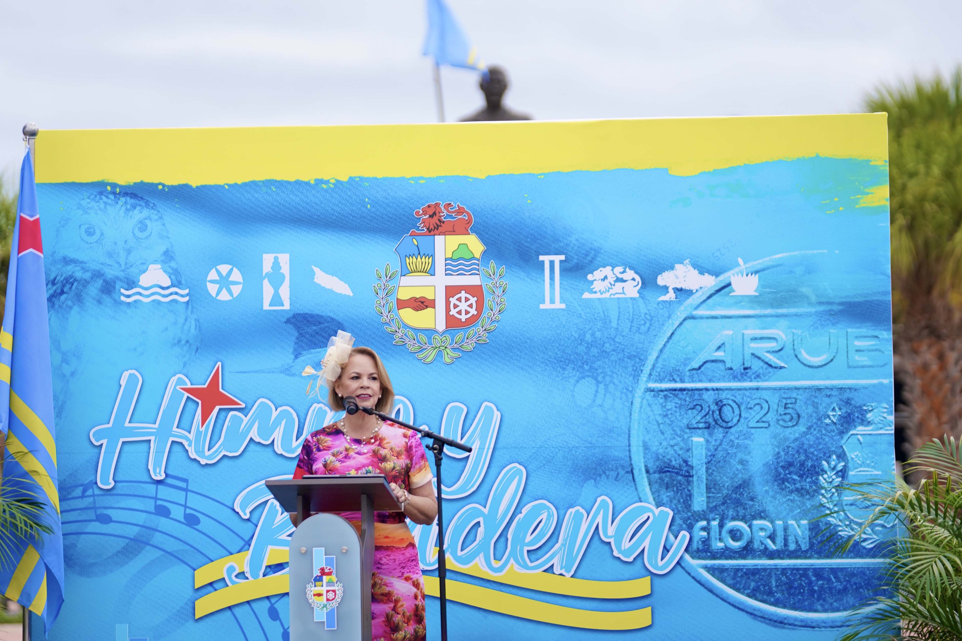 Prome Minister a conta e Historia di Nos Himno y Bandera