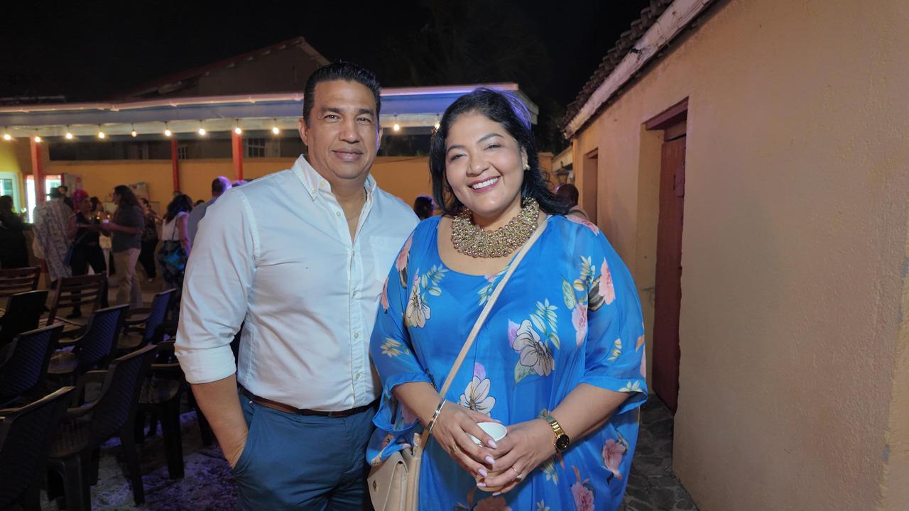 Parlamentario Evelyn Wever-Croes a atende e Premiere di e Documentario AWO, NOW, NU