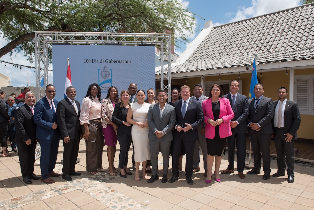 Gabinete AVP-Futuro: 100 Dia di liderazgo hunto, compromiso y progreso