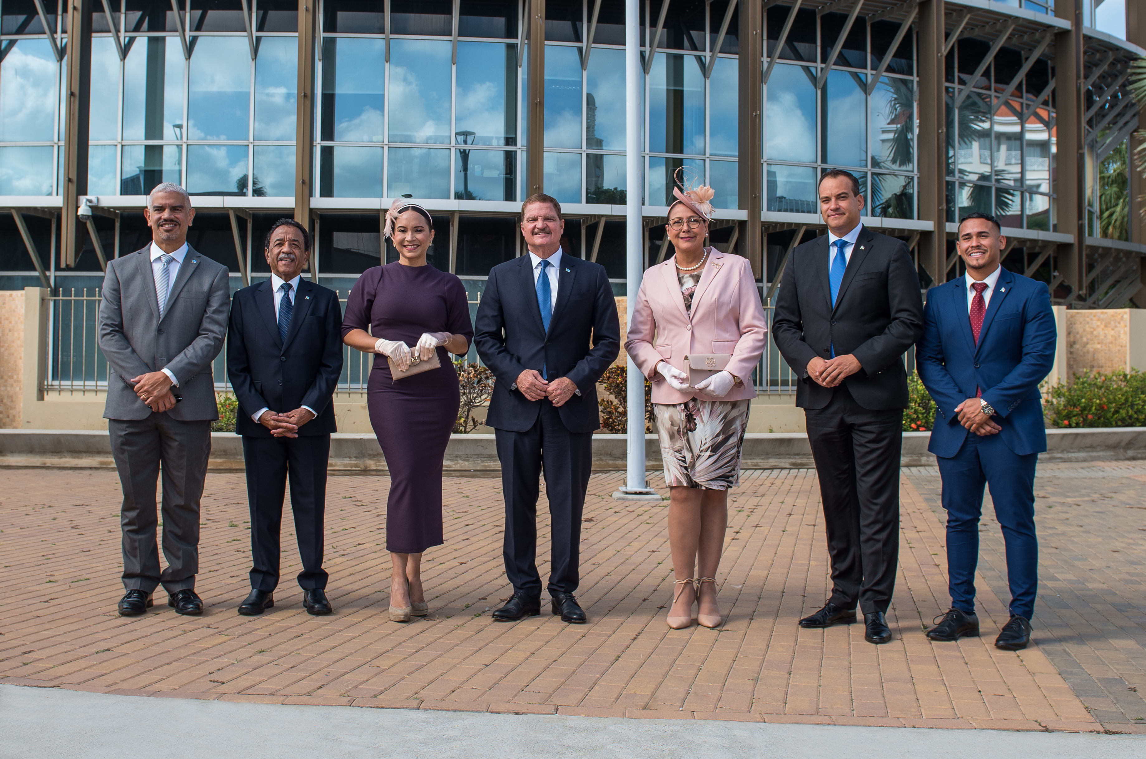 Prome Minister Mike Eman "E vision di e gobierno aki ta refleha den discurso di Su Excelencia Gobernador