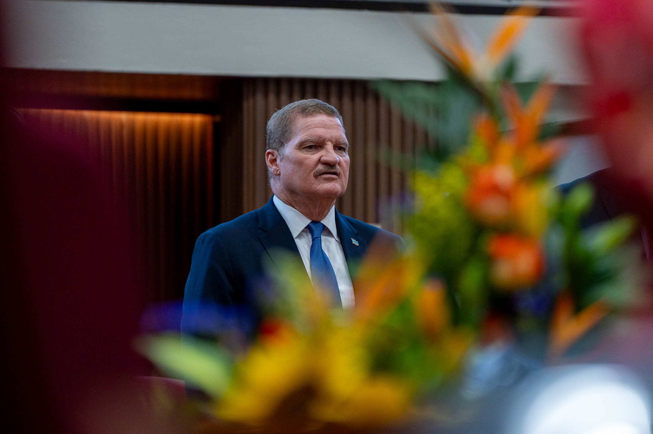 Prome Minister Mike Eman "E vision di e gobierno aki ta refleha den discurso di Su Excelencia Gobernador