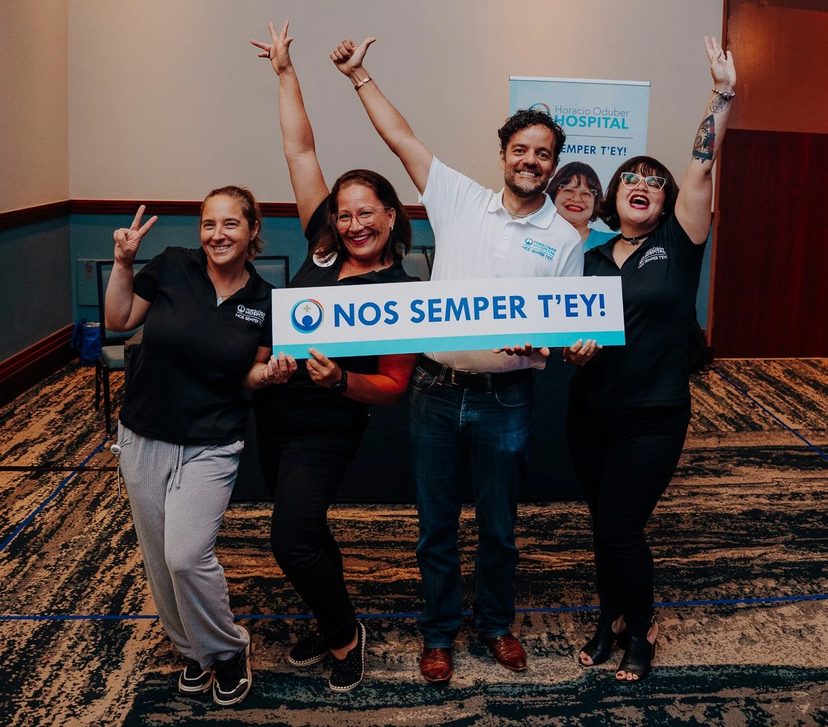 Horacio Oduber Hospital su booth tabata 'on' na Golden Age Expo