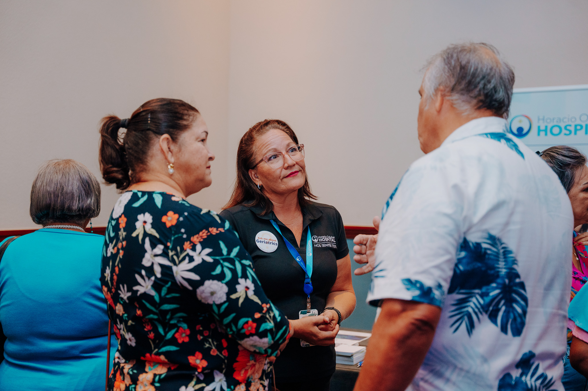 Horacio Oduber Hospital su booth tabata 'on' na Golden Age Expo