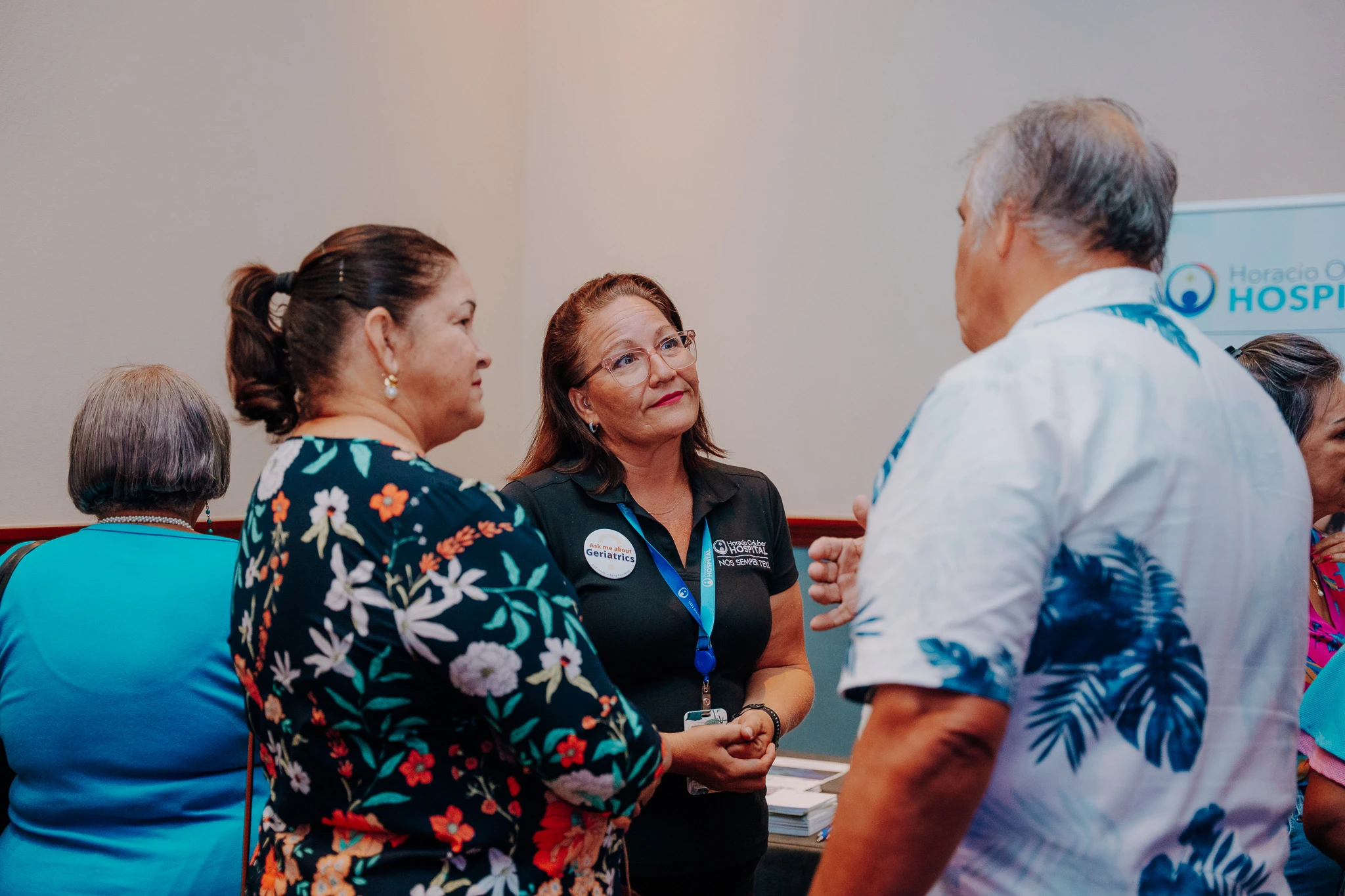 Horacio Oduber Hospital su booth tabata 'on' na Golden Age Expo