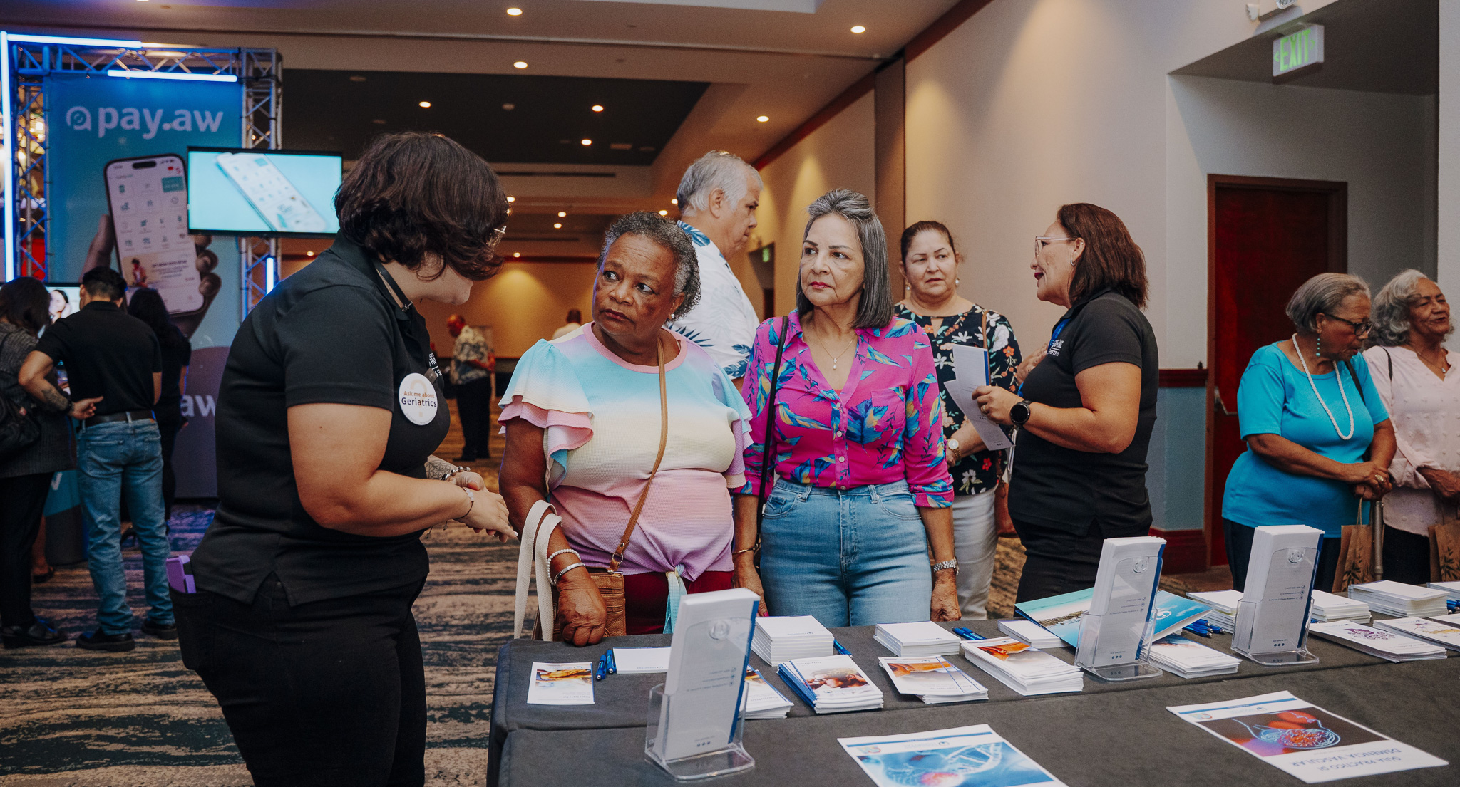 Horacio Oduber Hospital su booth tabata 'on' na Golden Age Expo
