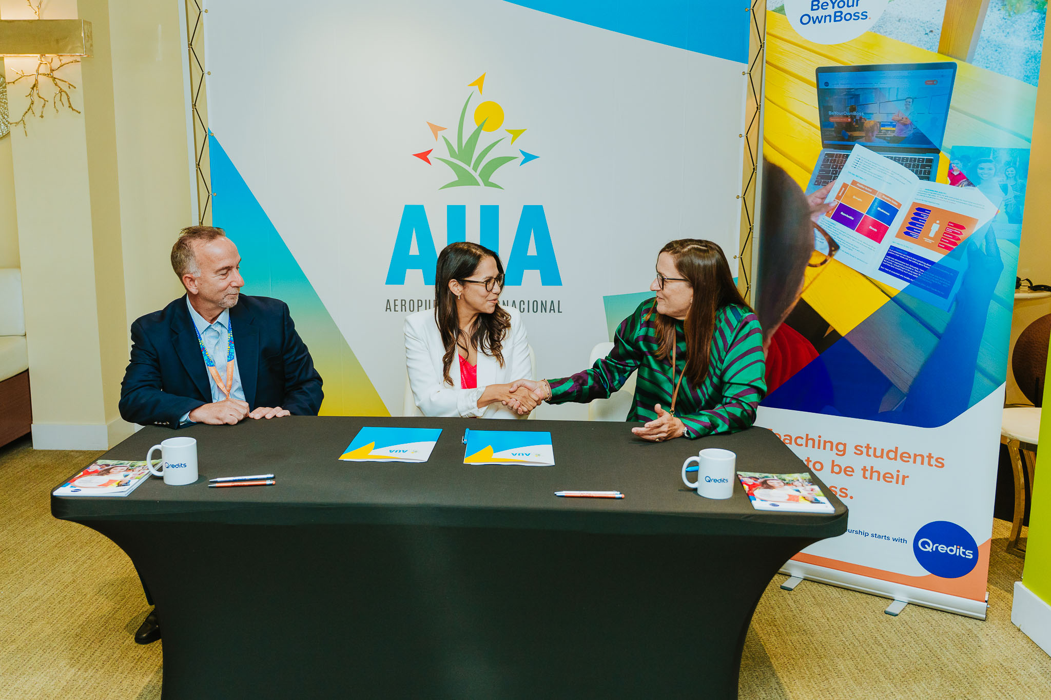 Qredits Aruba and Aruba Airport Authority N.V. launches the extension of “BeYourOwnBoss” – an educational program – for secondary schools (MAVO and HAVO).