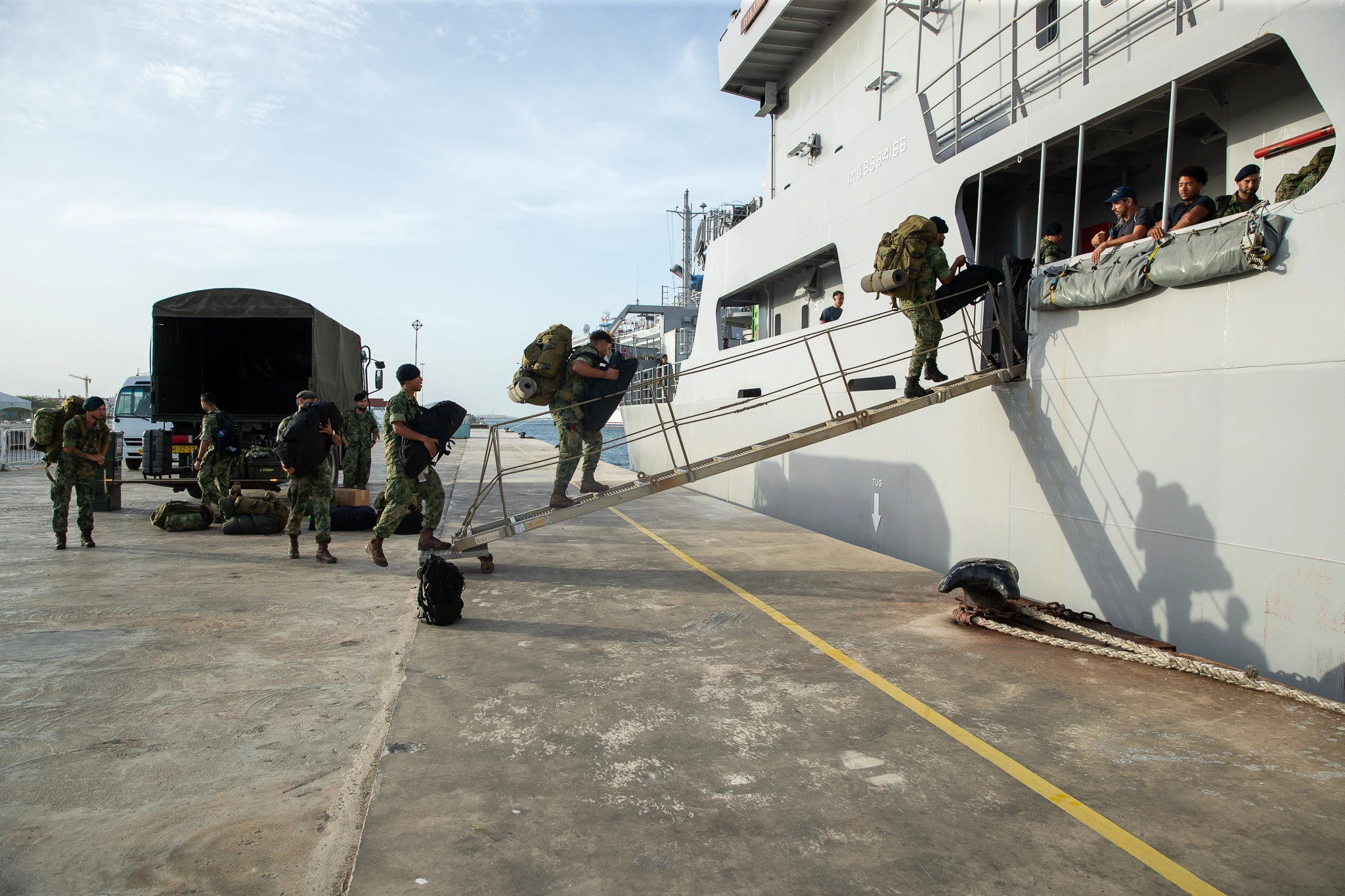 Ehercito Real di Hulanda ta train habilidadnan técnico na Còrsou y Aruba durante e ehersisio Caribbean Engineer