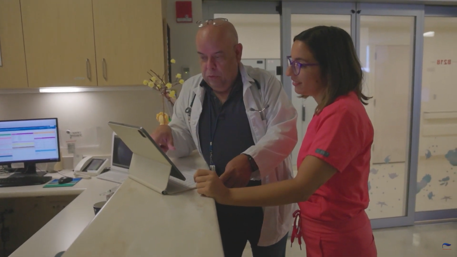 Hospital di Aruba su empleado di Luna di October