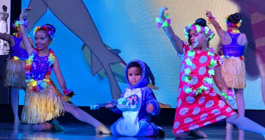 Addonsito Croes ta felicita Pierewietje & Flash