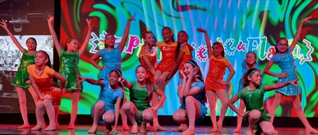 Addonsito Croes ta felicita Pierewietje & Flash