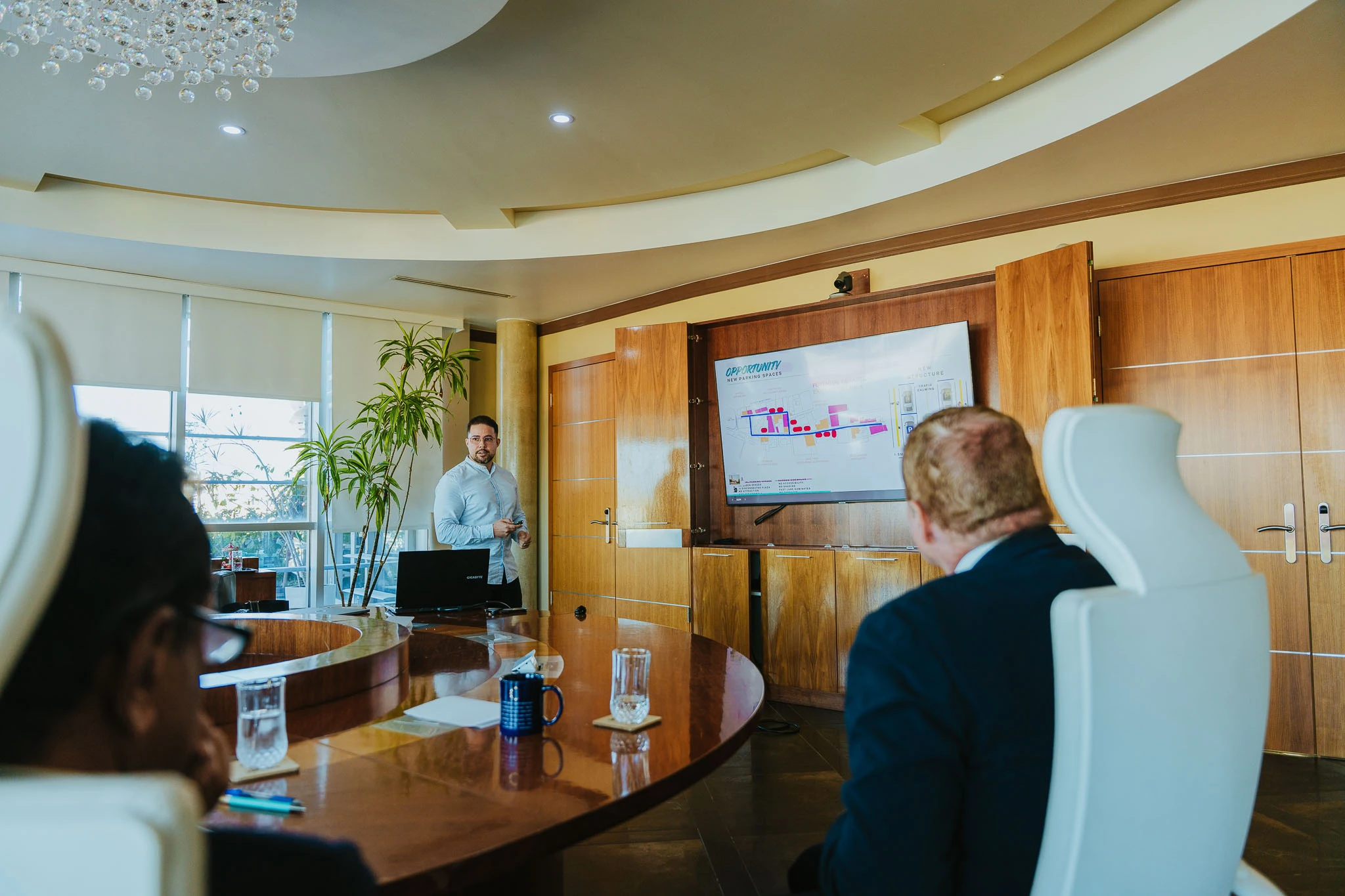 Prome Minister Eman a keda impresiona cu e plannan pa desaroyo di Wilhelminastraat