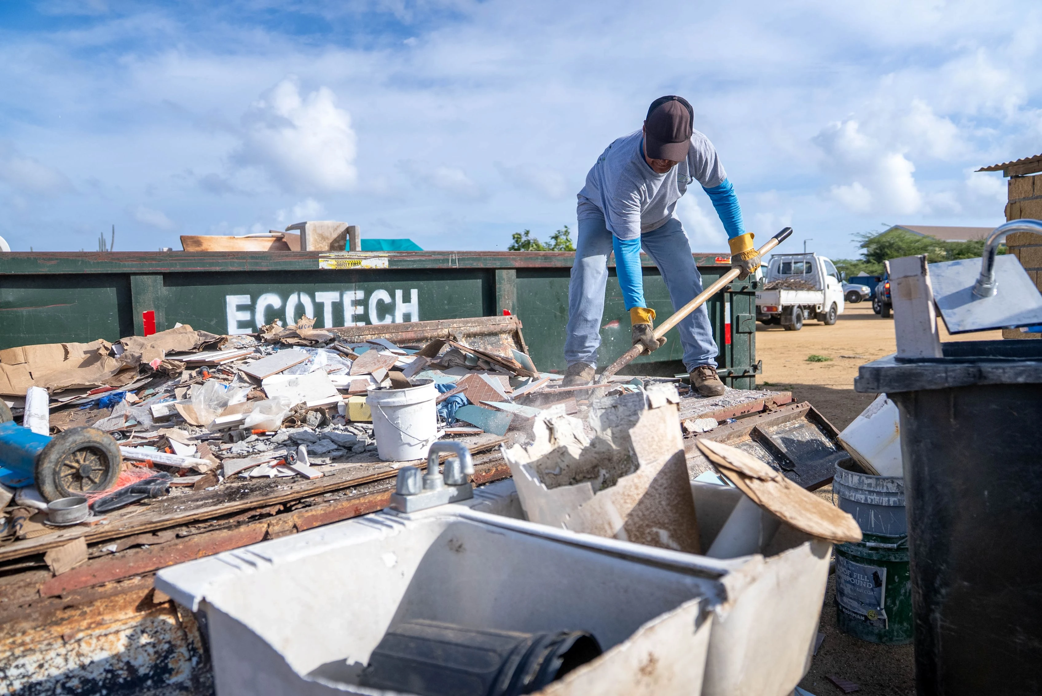 Mas cu 400 pickup den Baki den Bario na Ayo