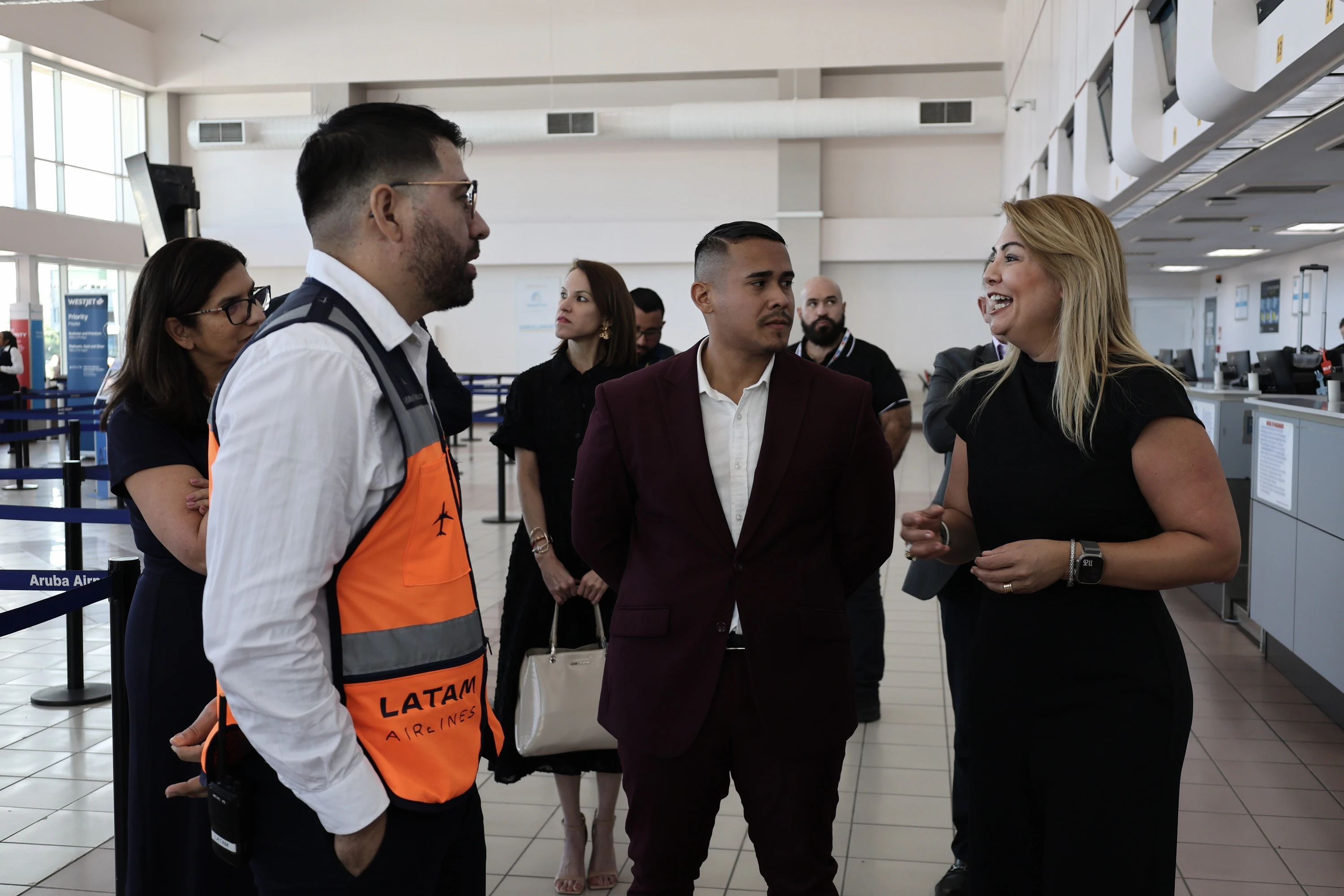 LATAM Airines awo cu vuelo pa y for di Bogota