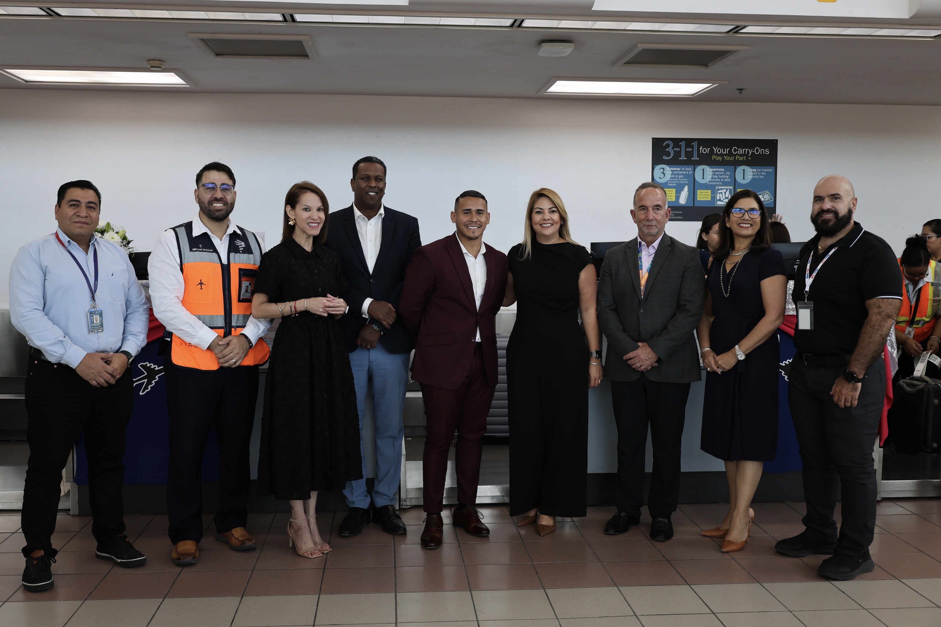 LATAM Airines awo cu vuelo pa y for di Bogota