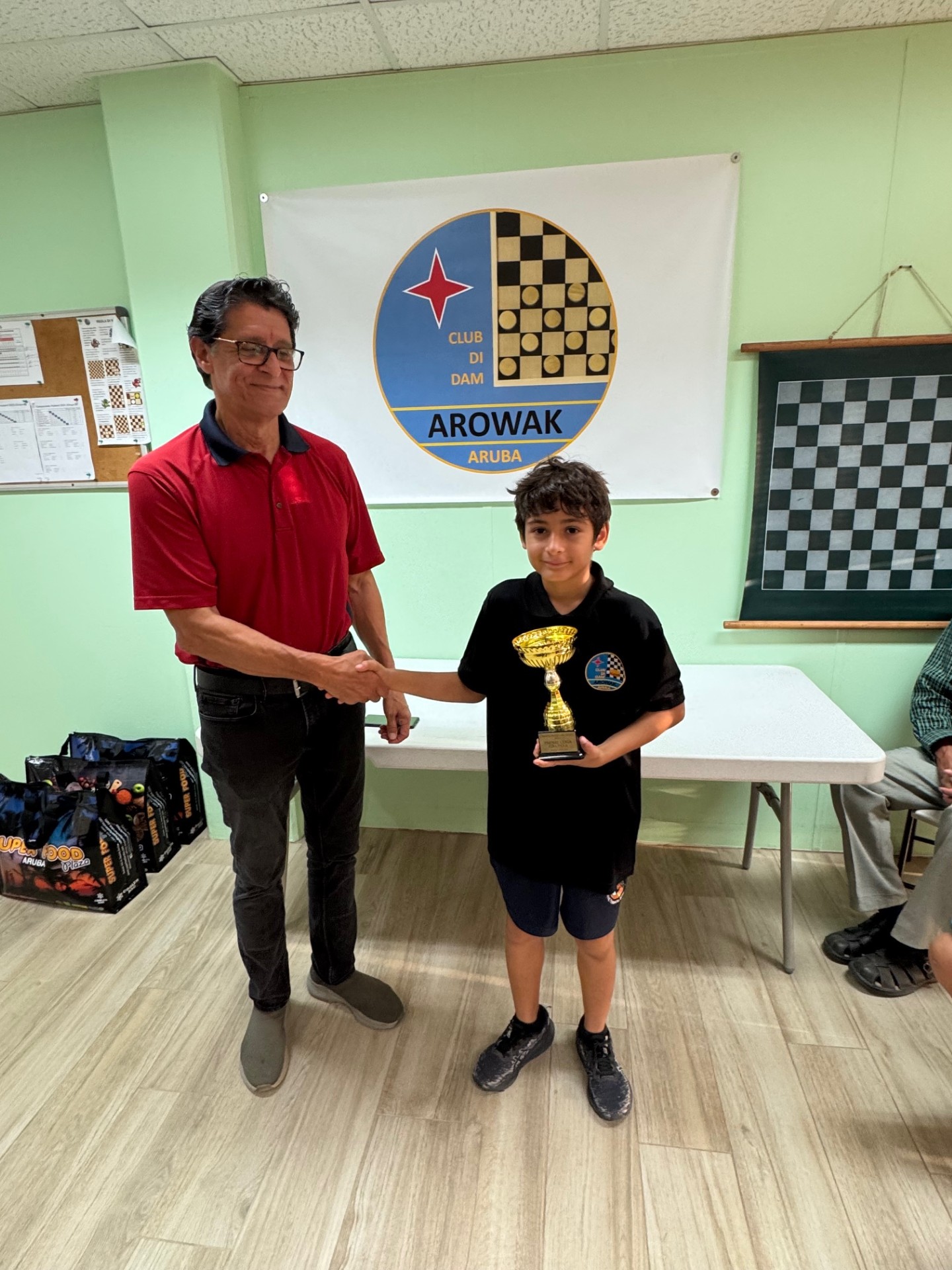 Entregamento di trofeo na ganadornan di Campeonato Hubenil dammen pa anja 2025