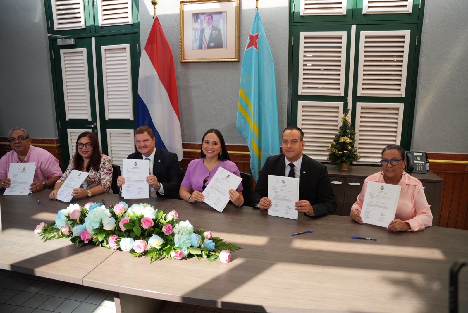 Minister Gerlien Croes: Momento historico pa Aruba y pa veld di enseñansa