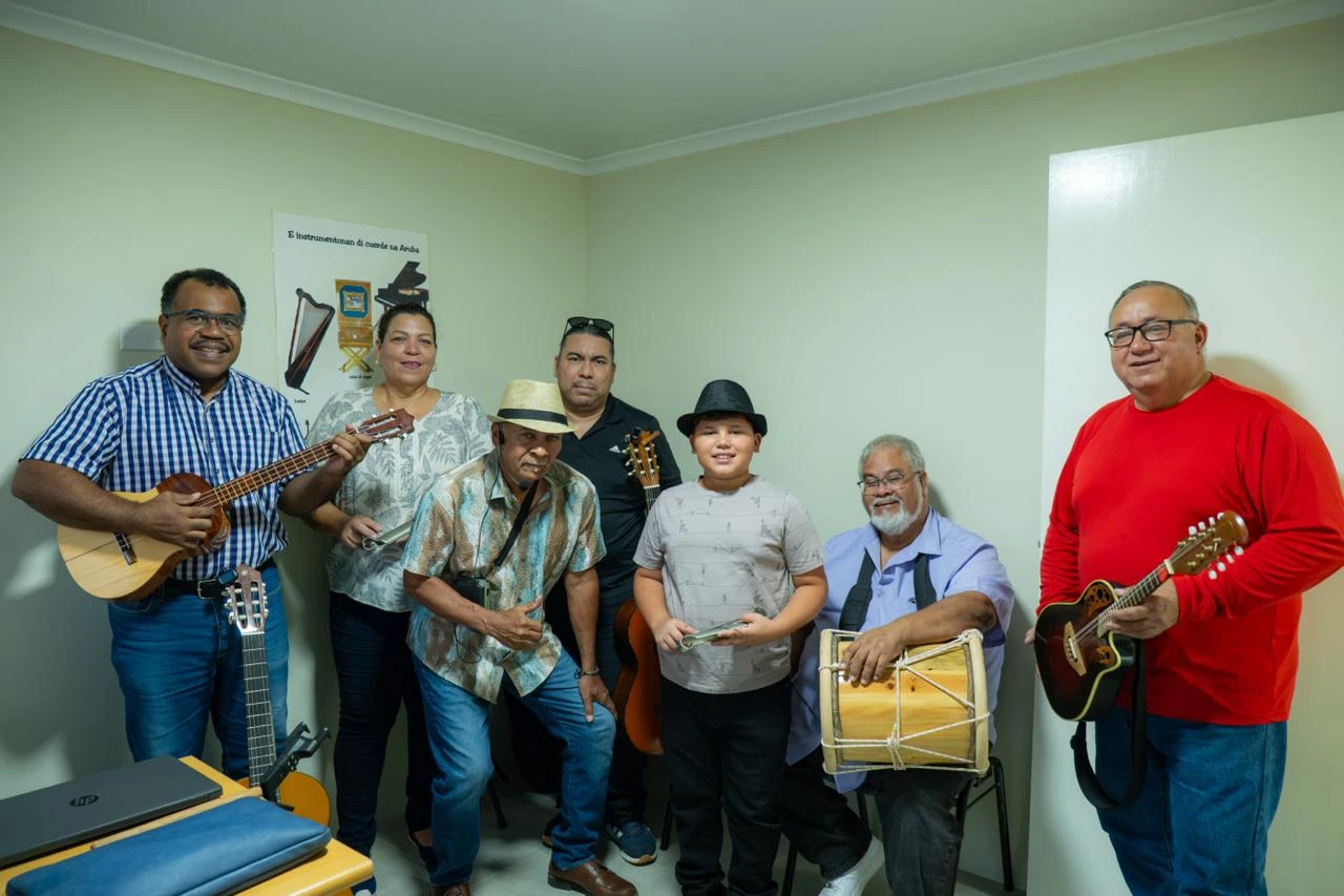 Porta pa Harmonia di gran balor pa inculca interes pa musica cultural den nos hubentud.