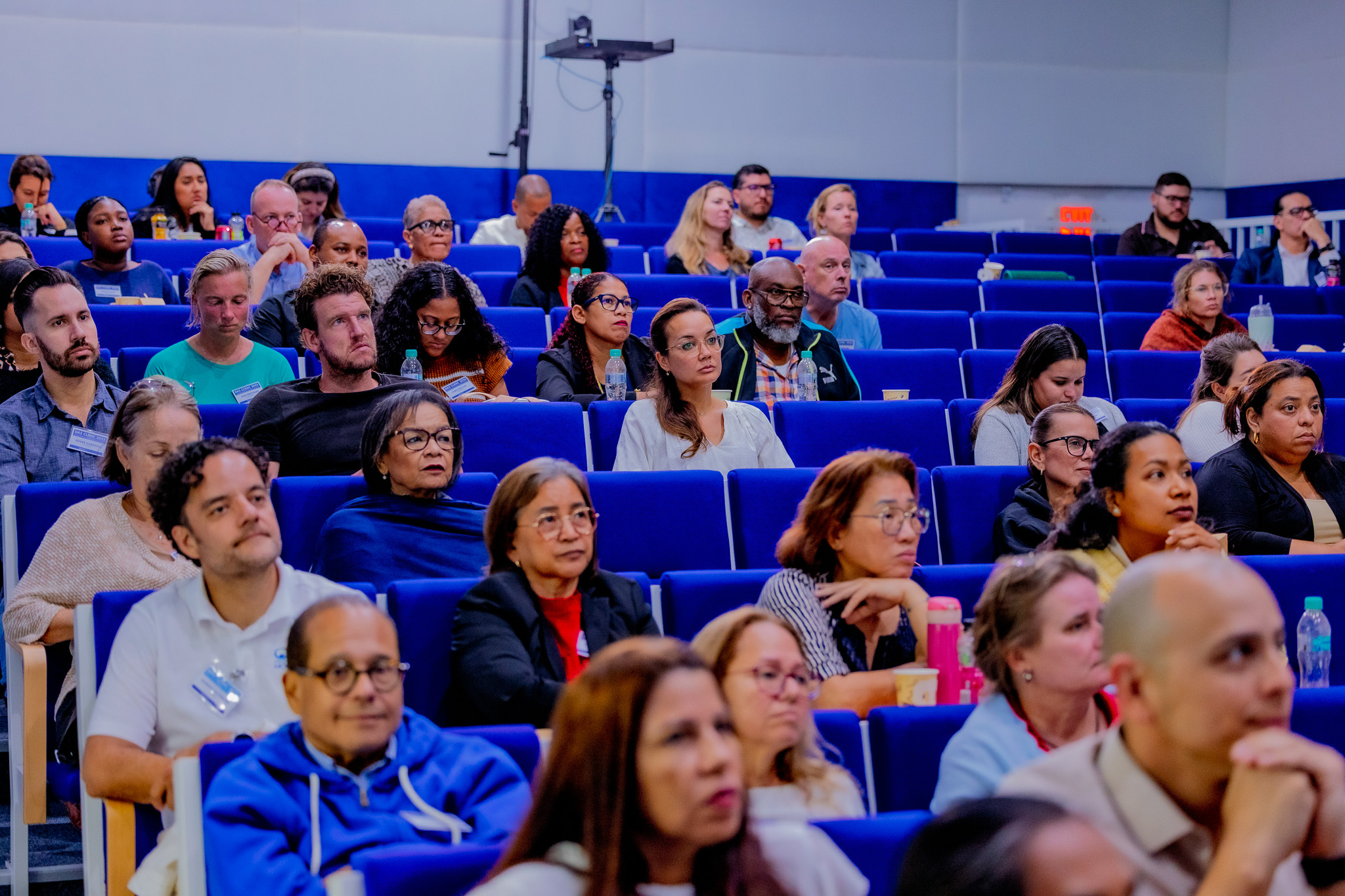 E di dos Mini DAS Clinic cu enfoke riba protocolnan transmural