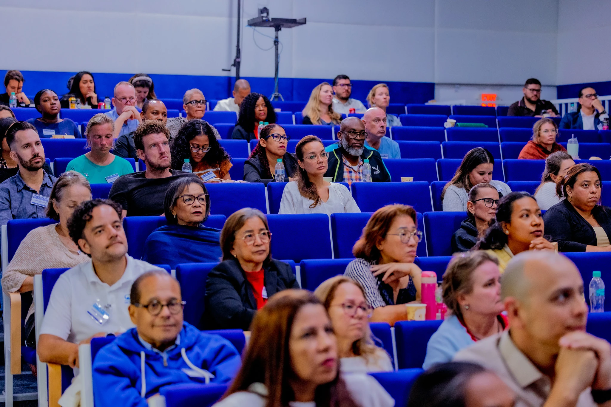 E di dos Mini DAS Clinic cu enfoke riba protocolnan transmural