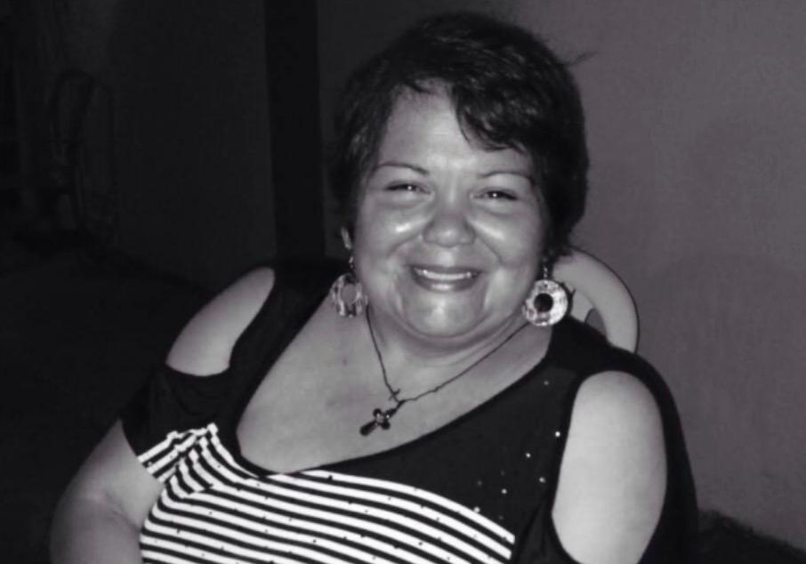 Colega den prensa Gina Burleson-Werleman a fayece.