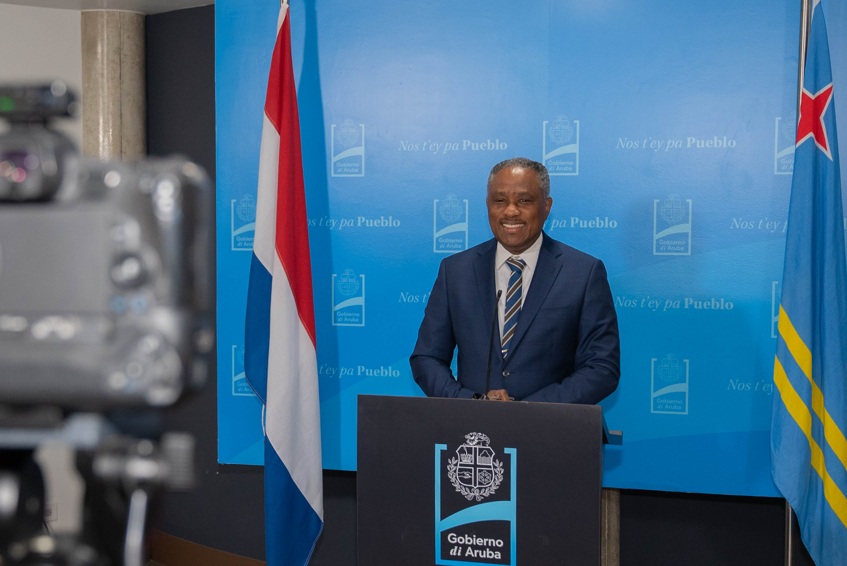 Maneho di Minister di Husticia a surpasa expectativa