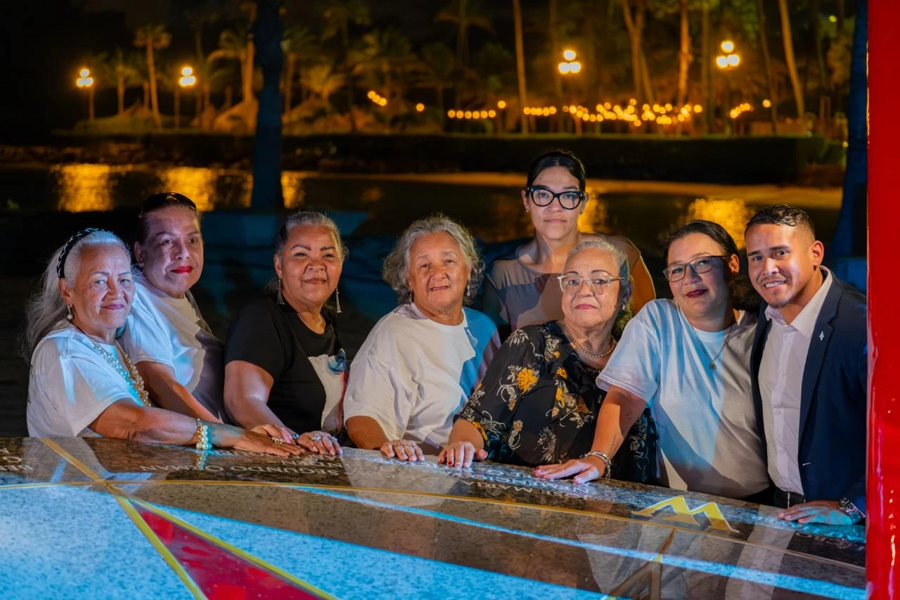 Monumento restaura di Piscadonan Perdi riba Lama oficialmente inaugura na Gouverneurs Baai