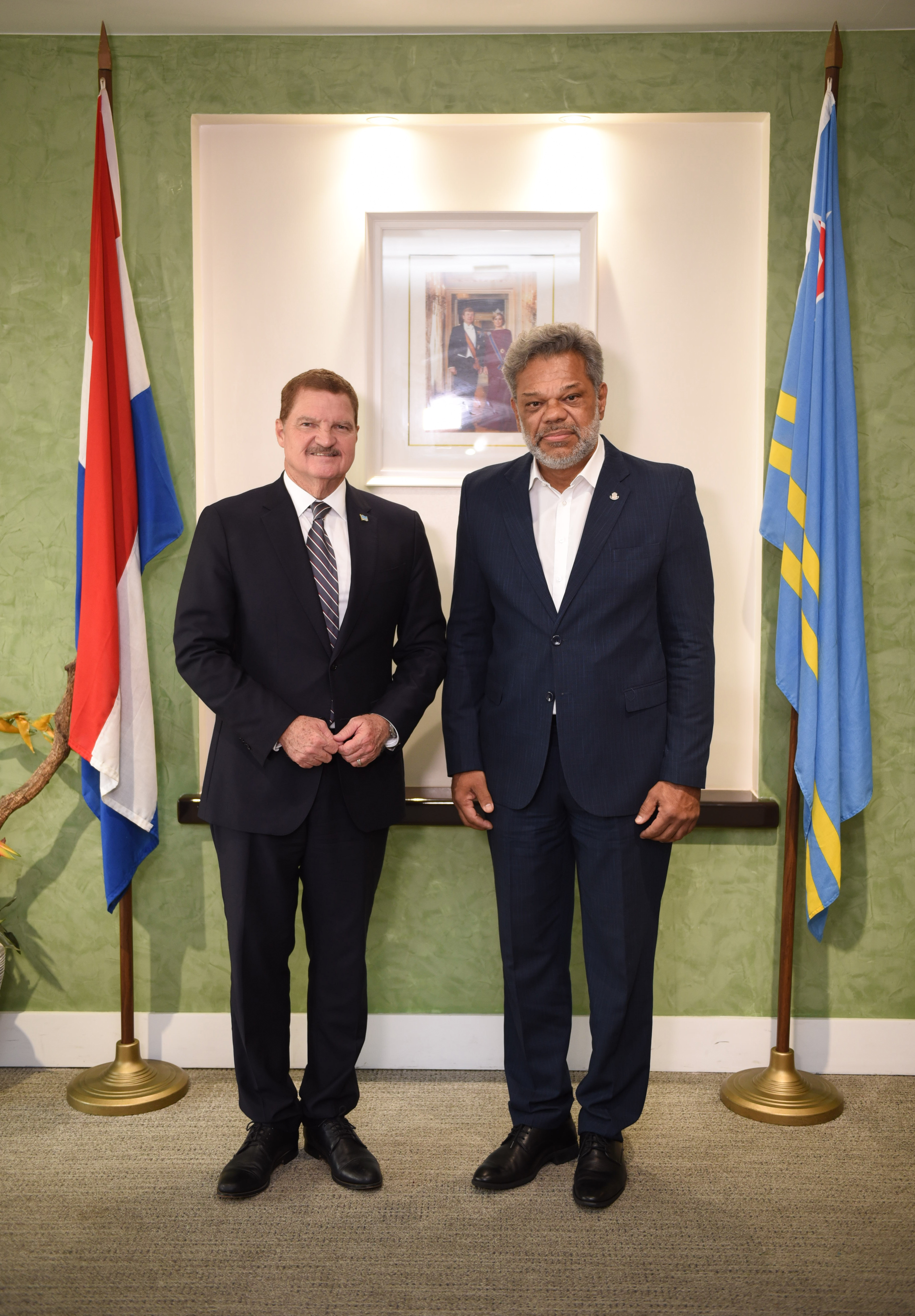 Prome Minister di Sint Maarten ta destaca importancia di cooperacion regional durante su yegada na Aruba