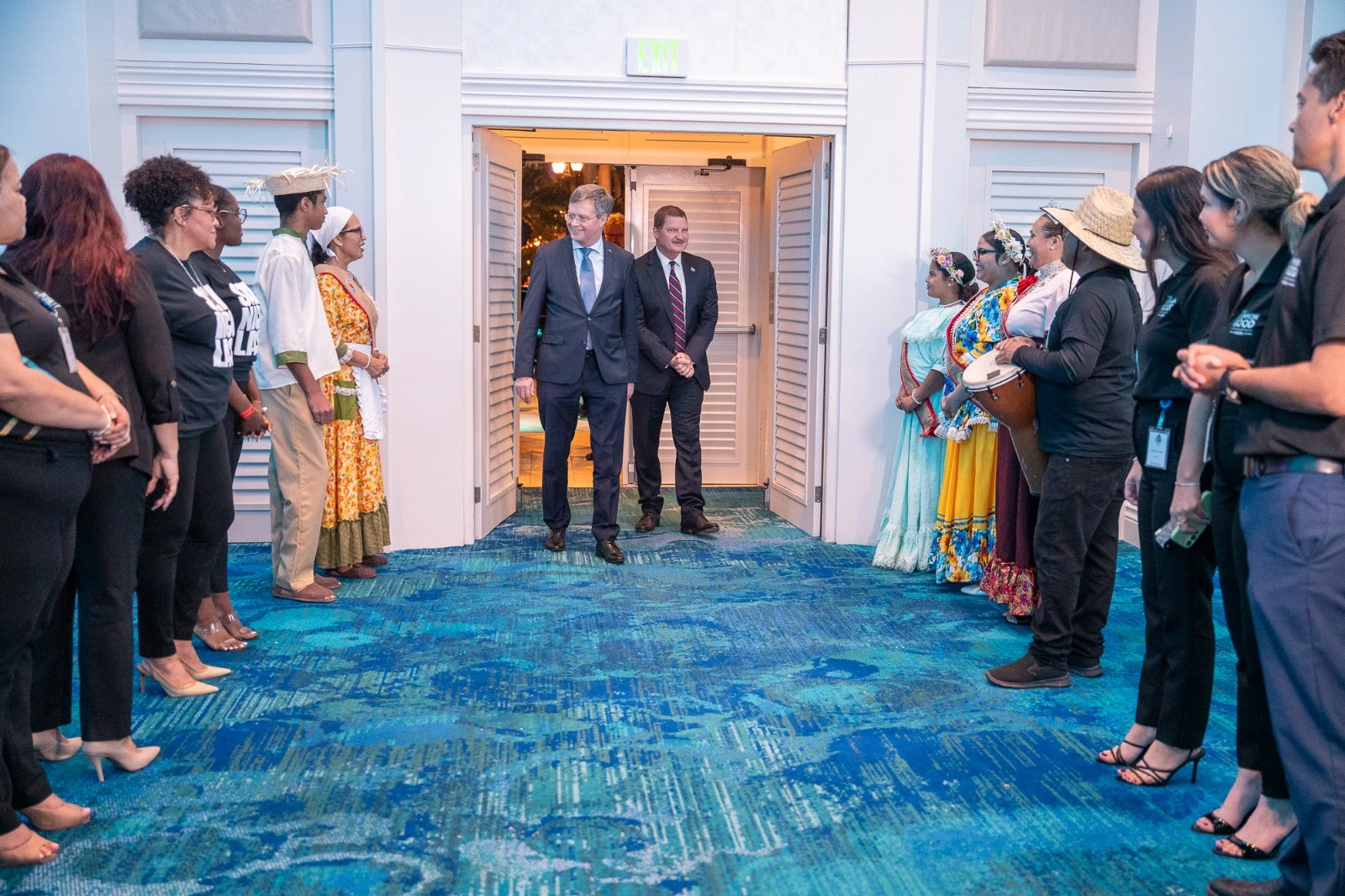 Ex Premier Balkenende y Govert Buijs a yega Aruba pa e Common Good Conference