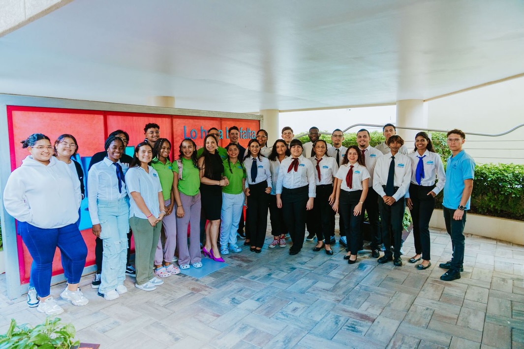 Minister Gerlien Croes ta desea exito na studiantenan di Colegio EPI cu a sali rumbo pa Europa pa pasantia via Erasmus+