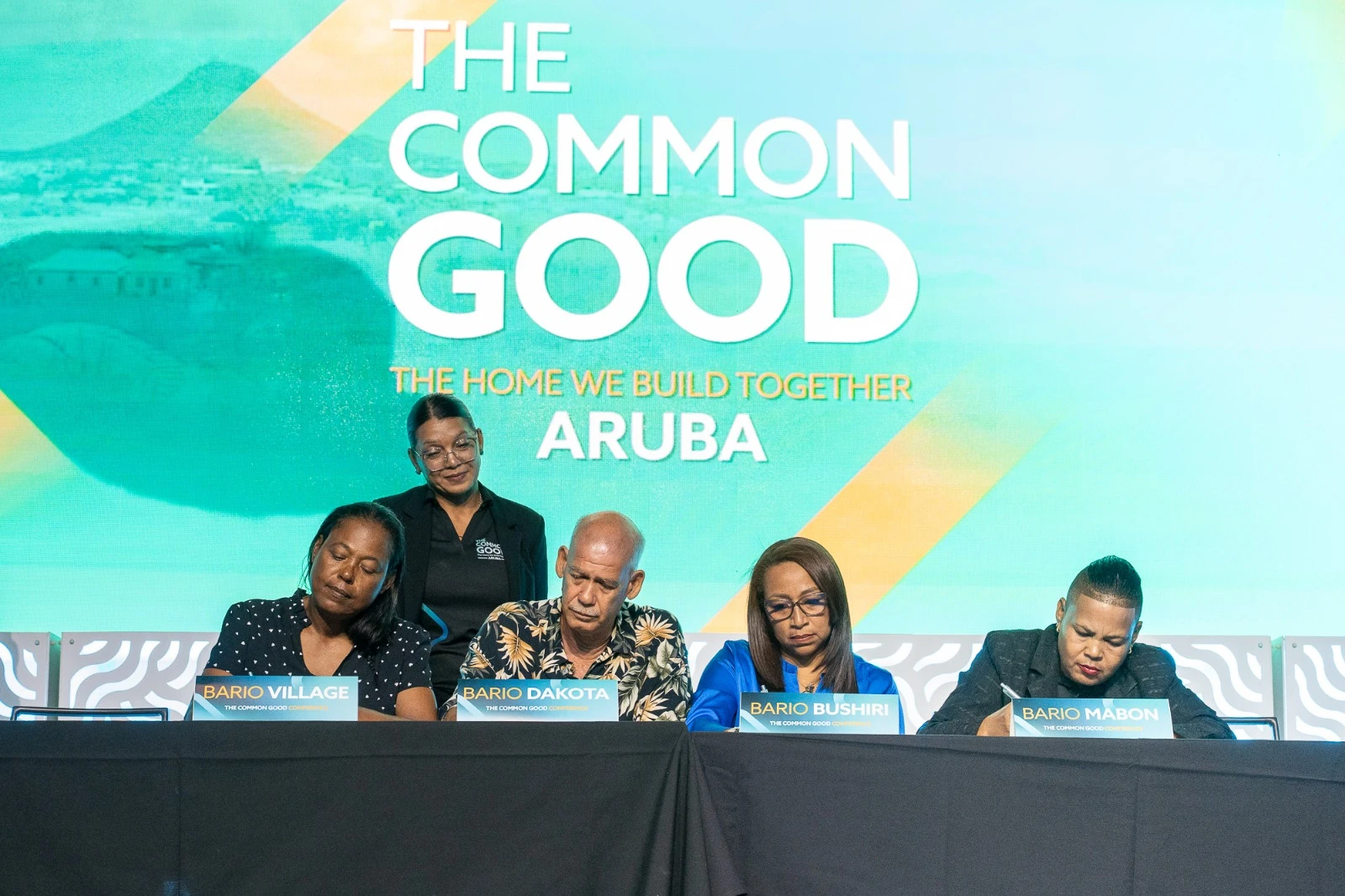 Barionan ta uni forsa pa fortifica e Bon Comun na Aruba