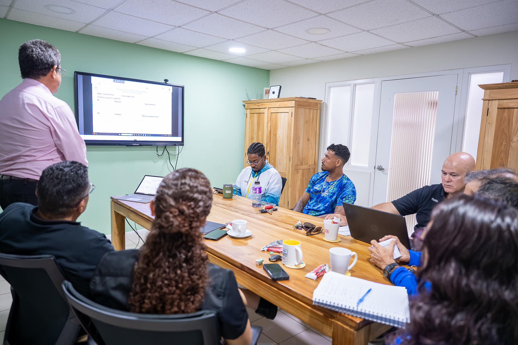 Comite Olimpico Arubano a reuni cu Aruba Bowling Assocation