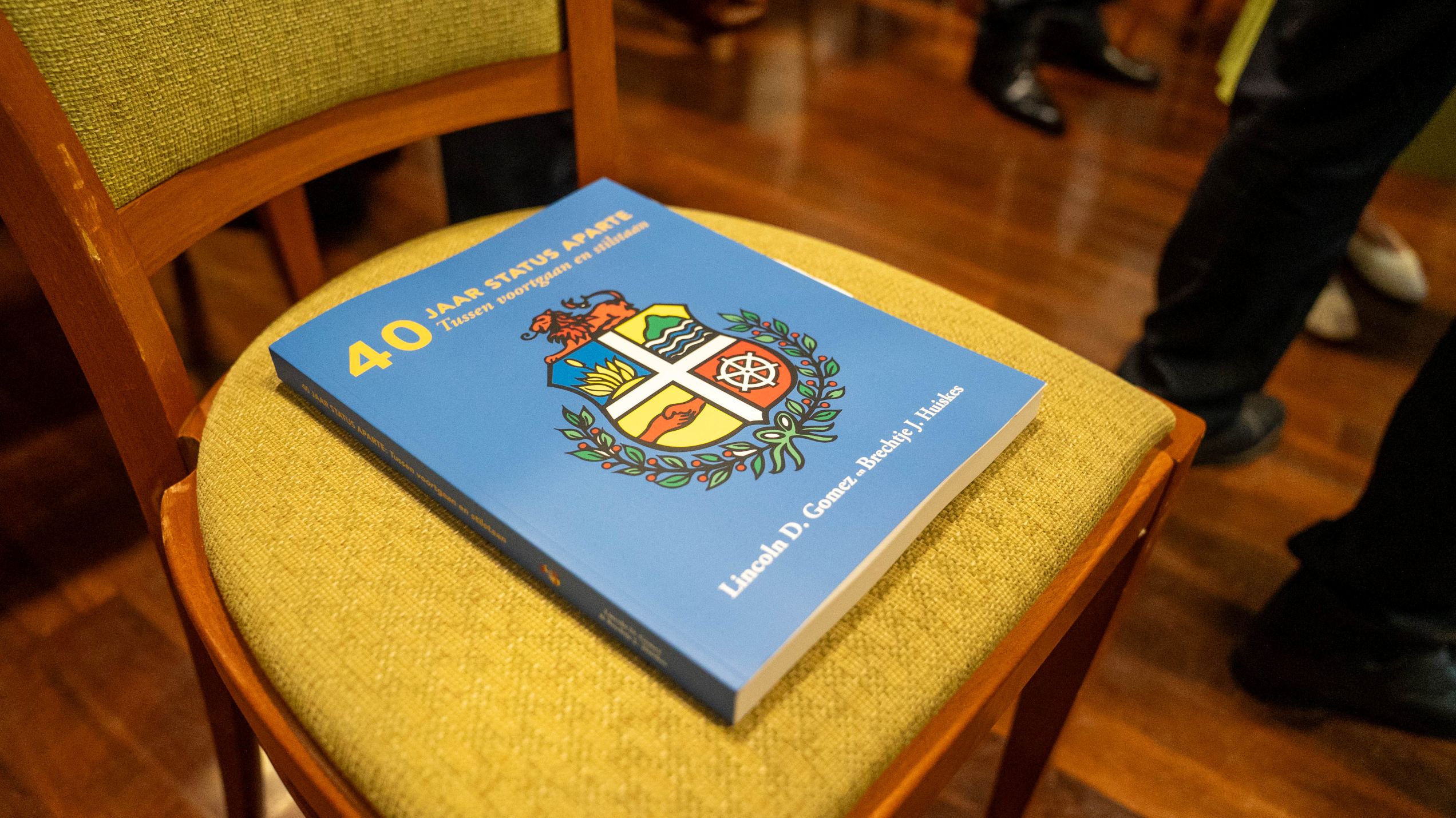 Buki 40 Jaar Status Aparte: Tussen voortgaan en stilstaan