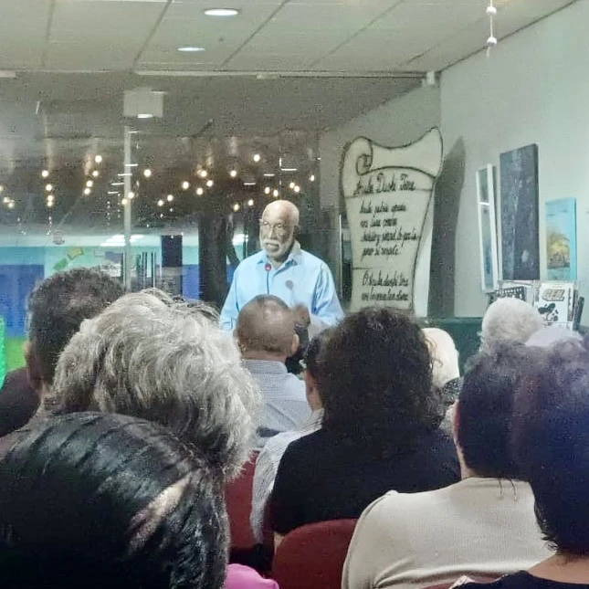 Fundacion Lanta Papiamento ta invita comunidad na un charla riba ortografia di Papiamento