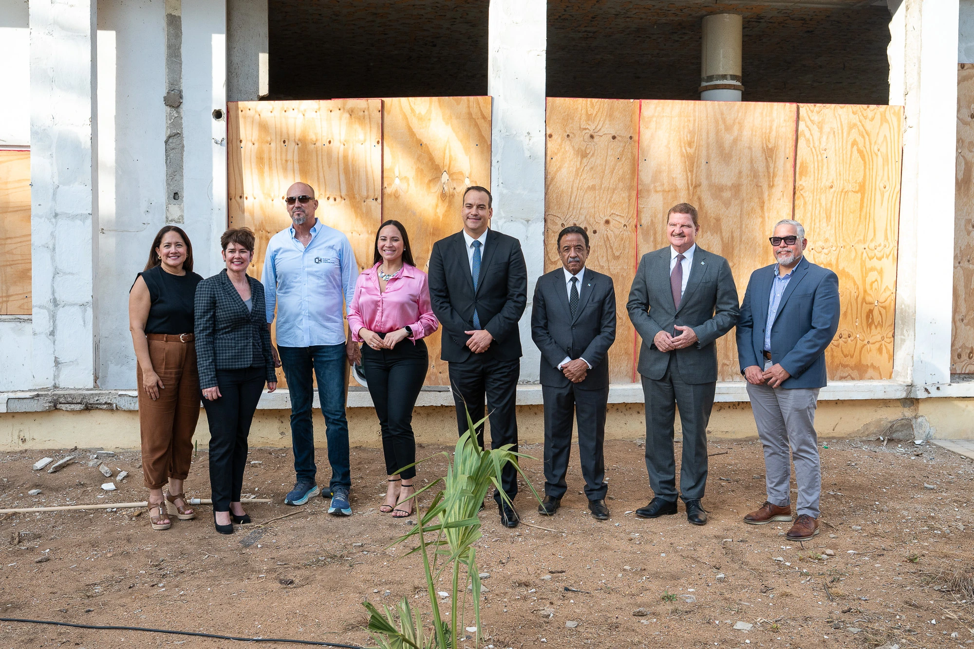 Minister Geoffrey Wever: Trabou di construccion di studentenflat den Oranjestad a inicia
