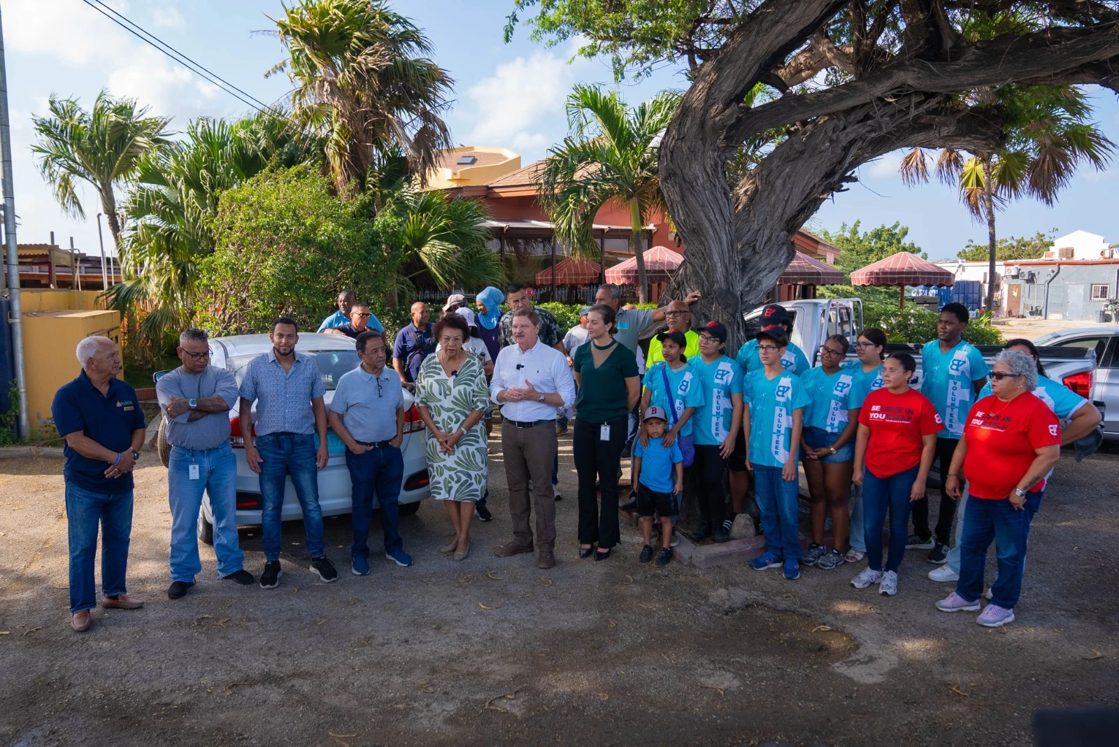 Accion di Bario na Companashi: Atencion, limpiesa y proteccion di naturalesa