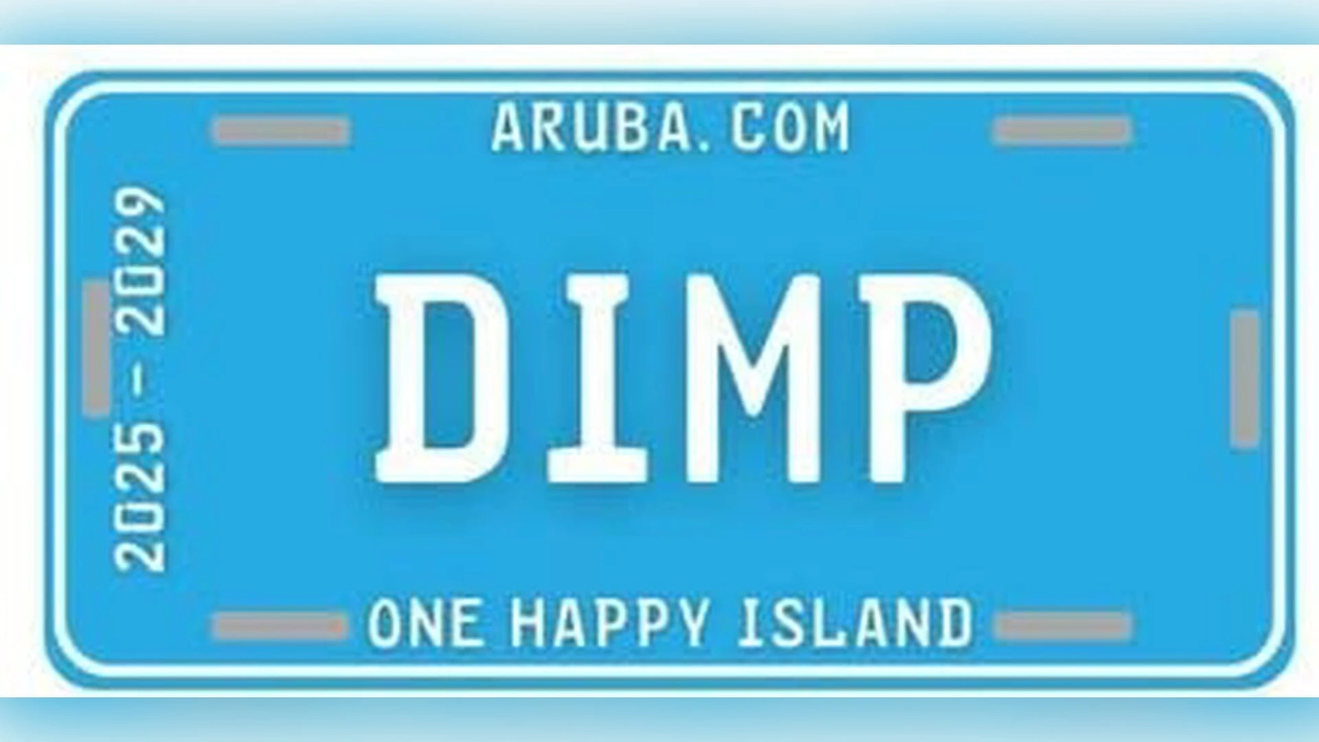 Minister Geoffrey Wever: Automobilistanan lo ricibi nan plachinan di number den e proximo dianan