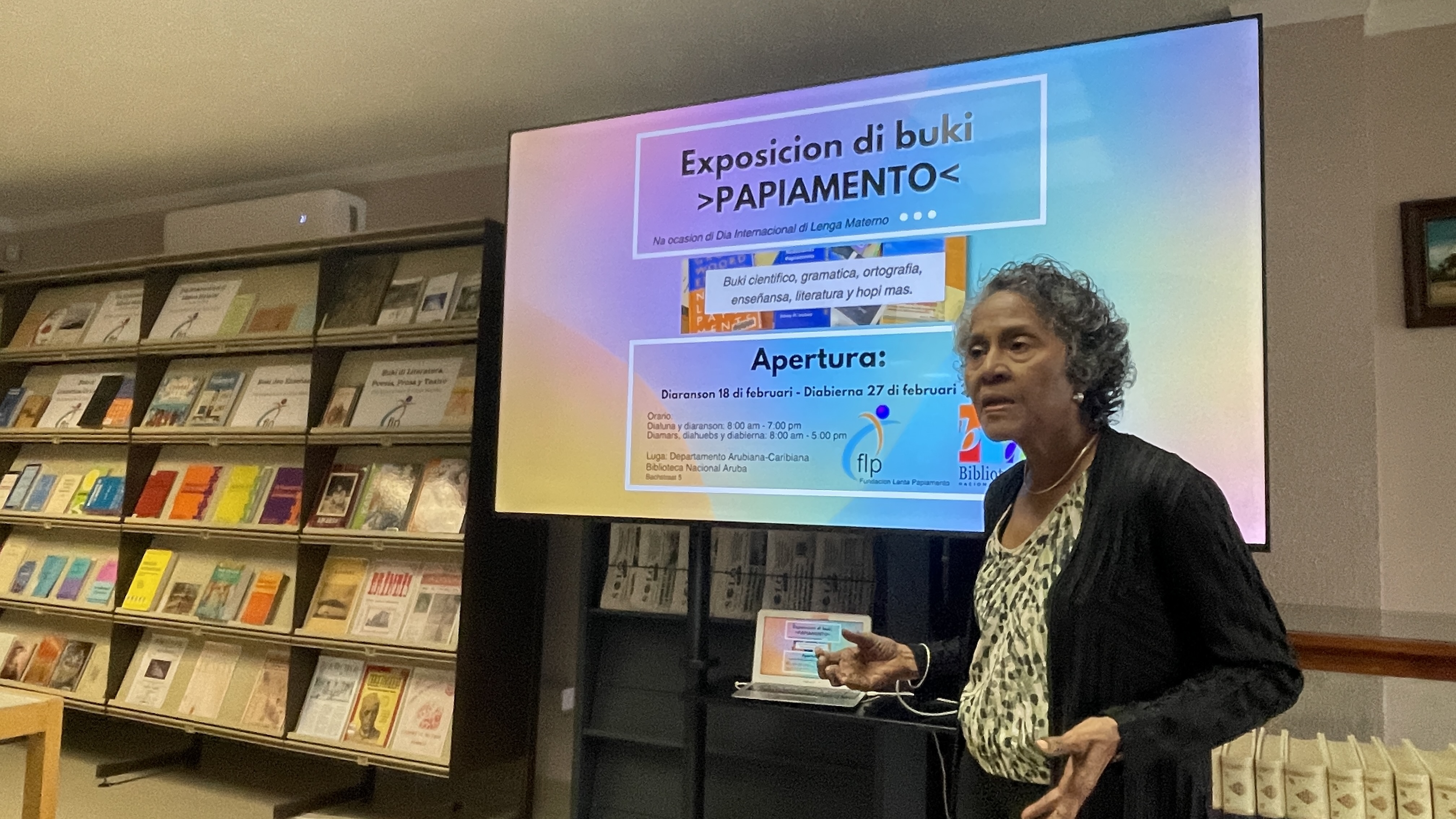 Fundacion Lanta Papiamento ta invita comunidad pa bishita Exposicion di Buki tocante y na Papiamento