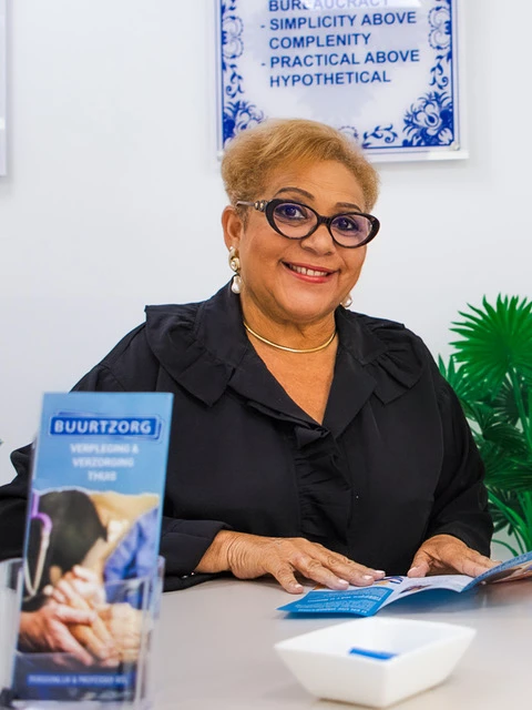 Buurtzorg : “Cuido sostenibel ta cuminsa na cas; inverti den cuido primario no ta un opcion, sino un necesidad