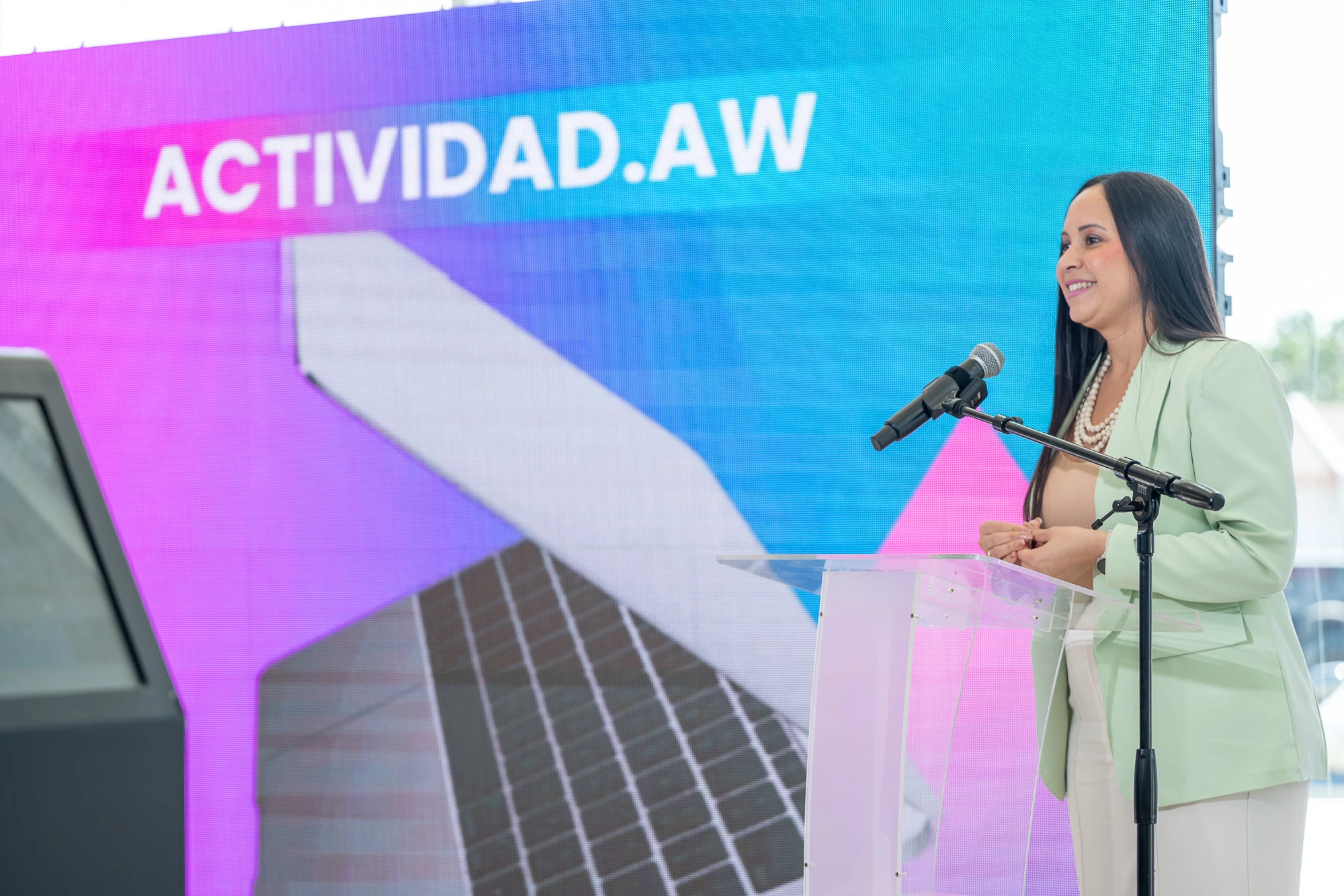 Minister di Innovacion, mr. Gerlien Croes, ta lansa plataforma nacional digital actividad.aw