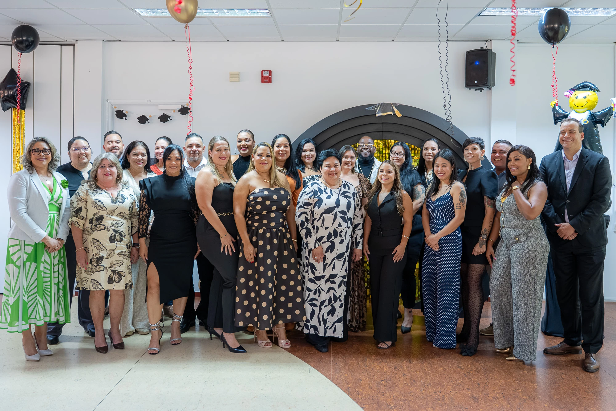 Minister Geoffrey Wever: 26 Profesional di Departamento di Impuesto ta gradua di Basisopleiding Belasting