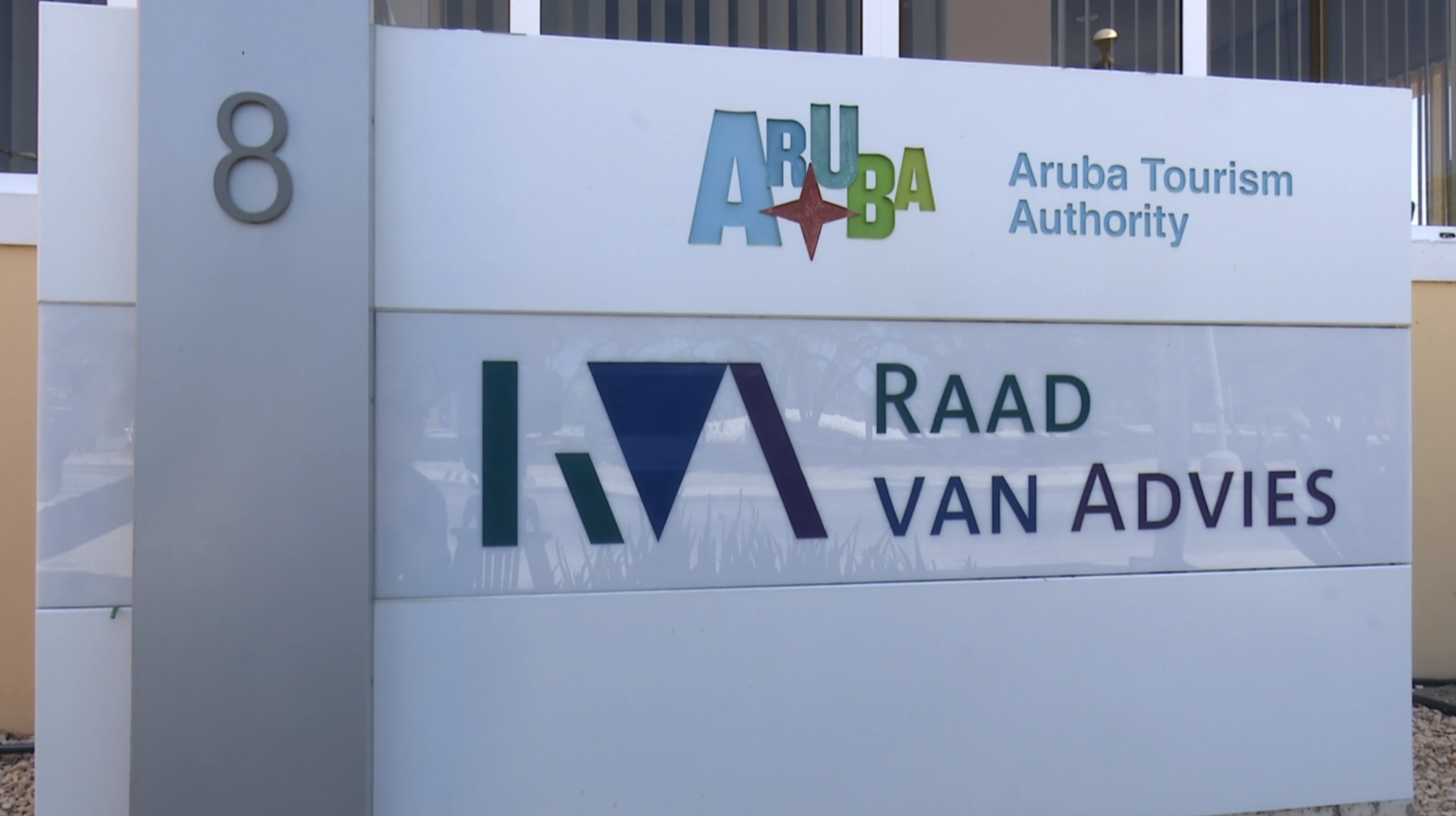 Entrega di relato anual 2025 na Raad Van Advies