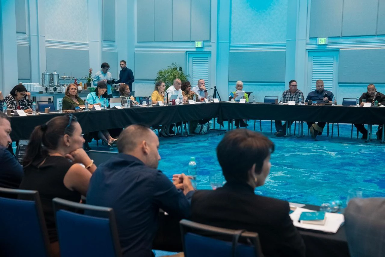 38.000 EMPLEADO TA SEGURA BAO DI PENSIOEN GENERAL (LAP)