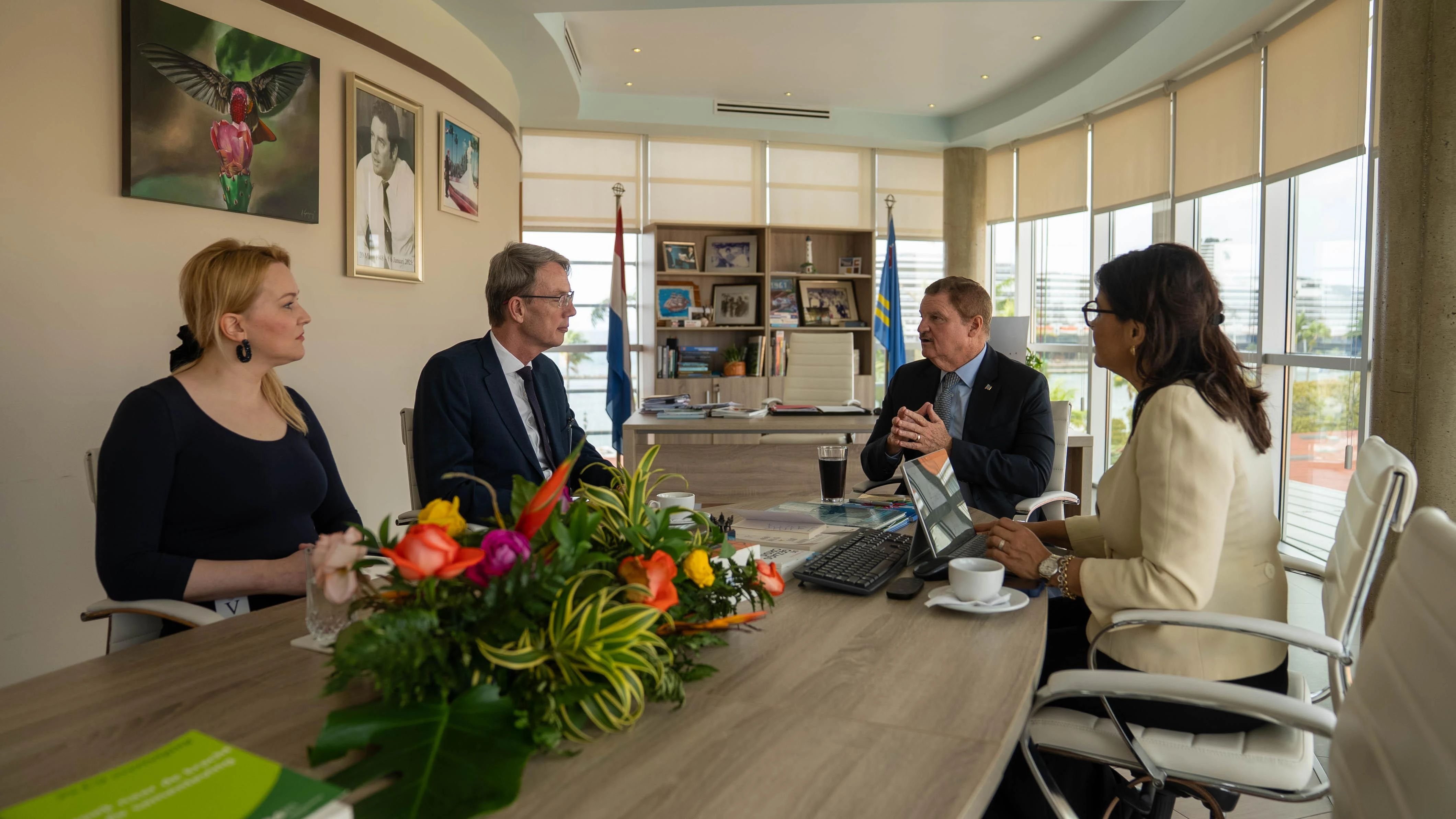 Bishita di trabou di director Jeroen Roodenburg – reunion cu Minister-President di Aruba