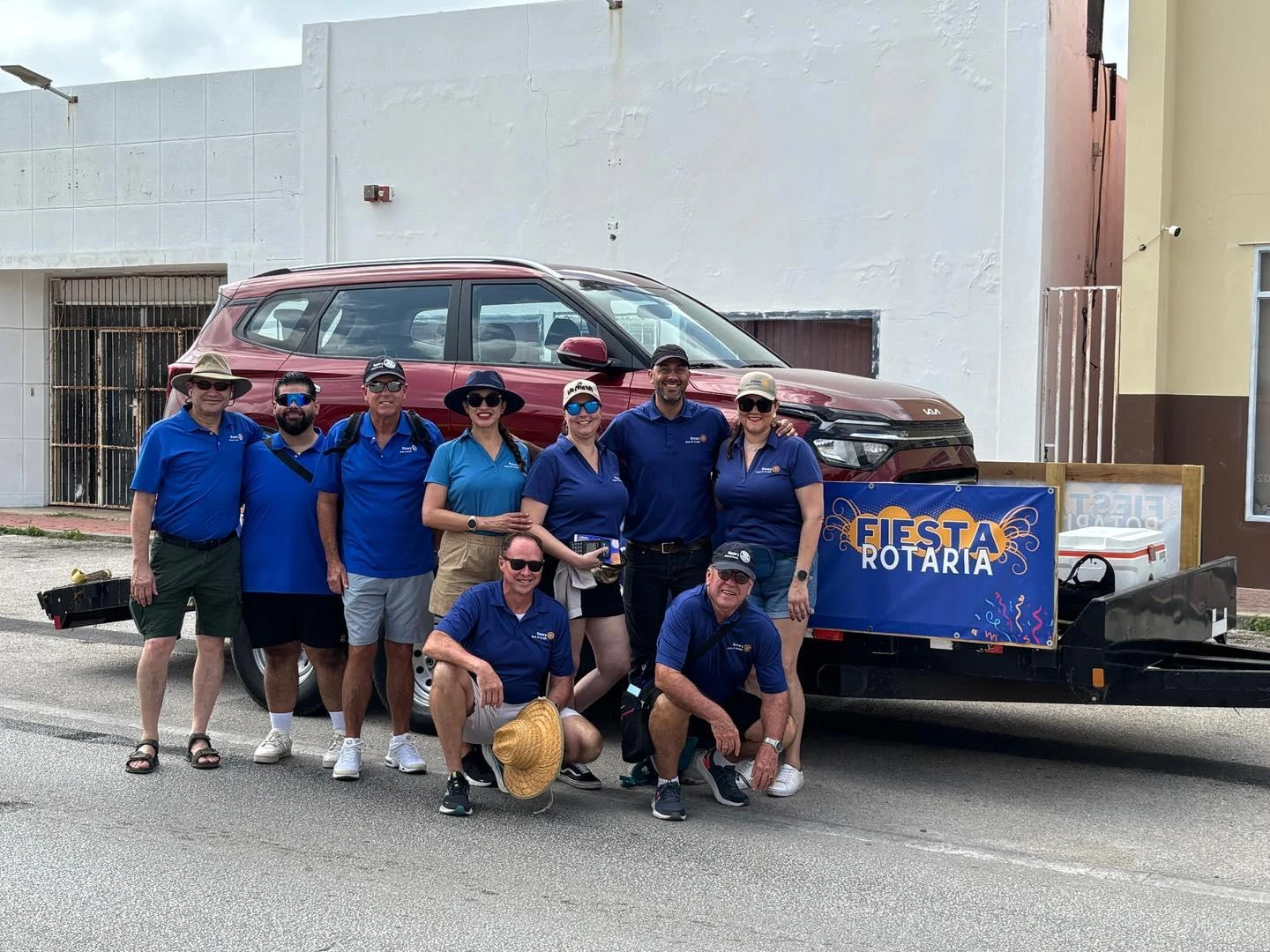 Cu mas di 8 container di producto y mas premio pa mas impacto positivo na nos comunidad