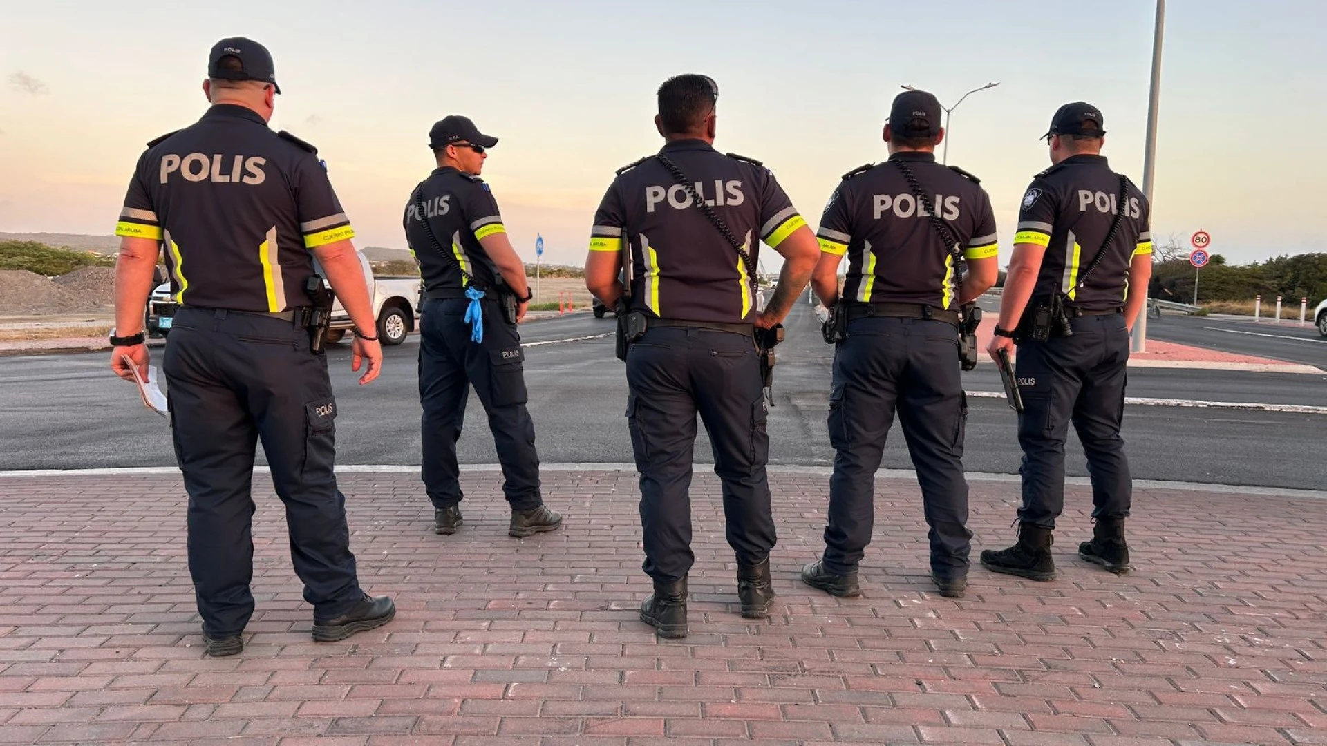 Un total di 112 boet reparti pa velocidad halto y dos detencion