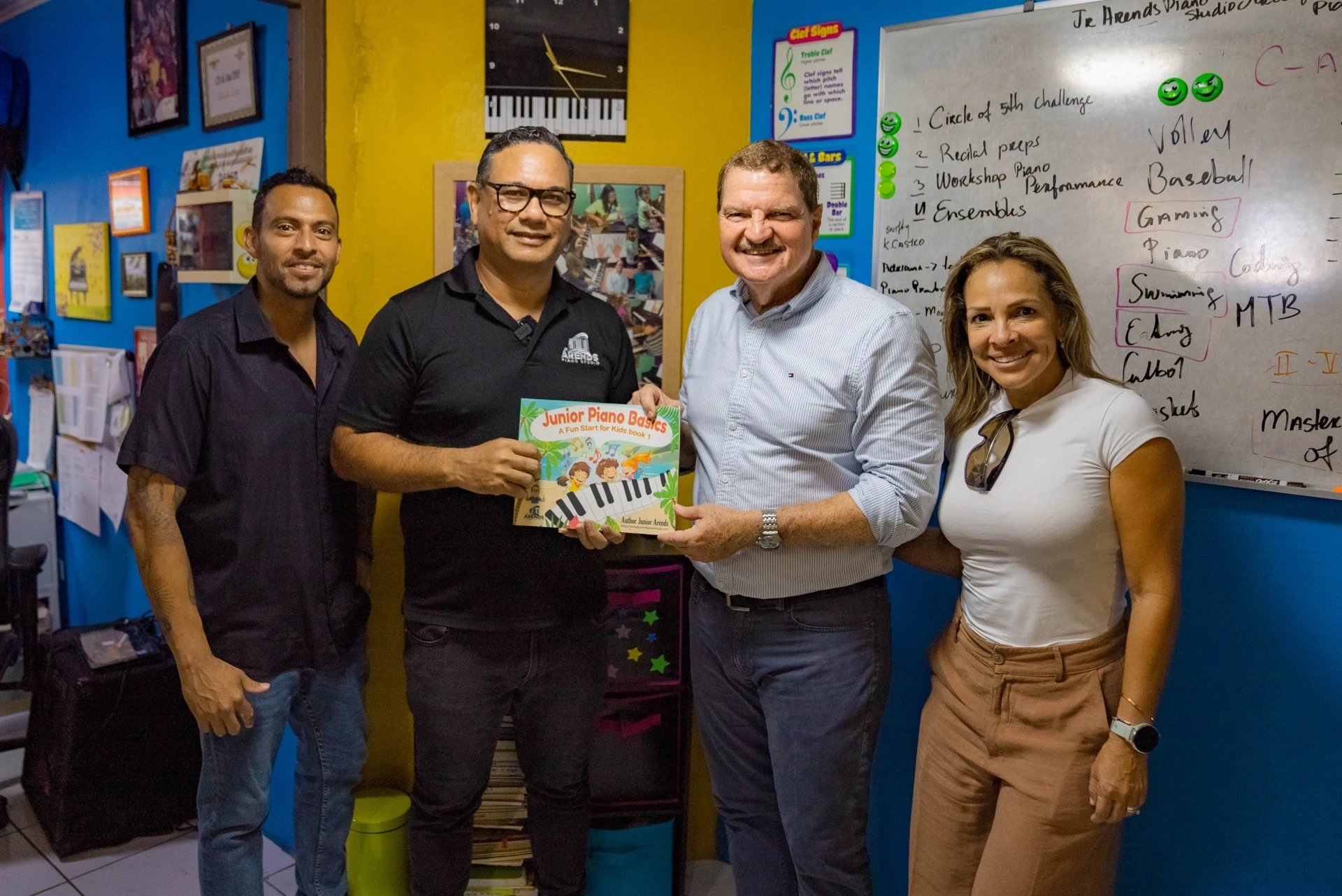 Junior Arends: Talento local ta inspira generacion nobo den musica