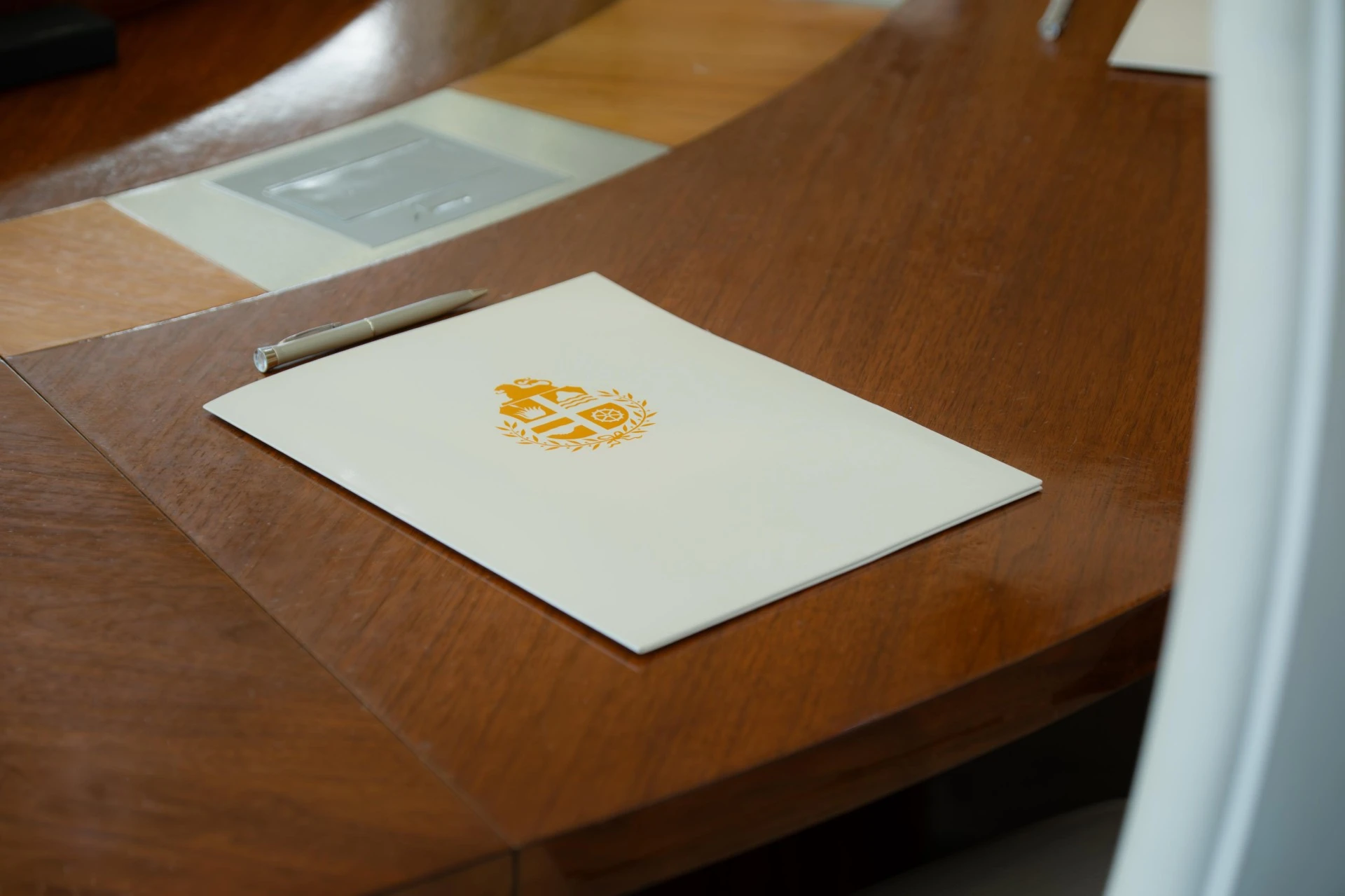 Aruba y St. Maarten a firma LOI pa fortalece colaboracion di kadaster