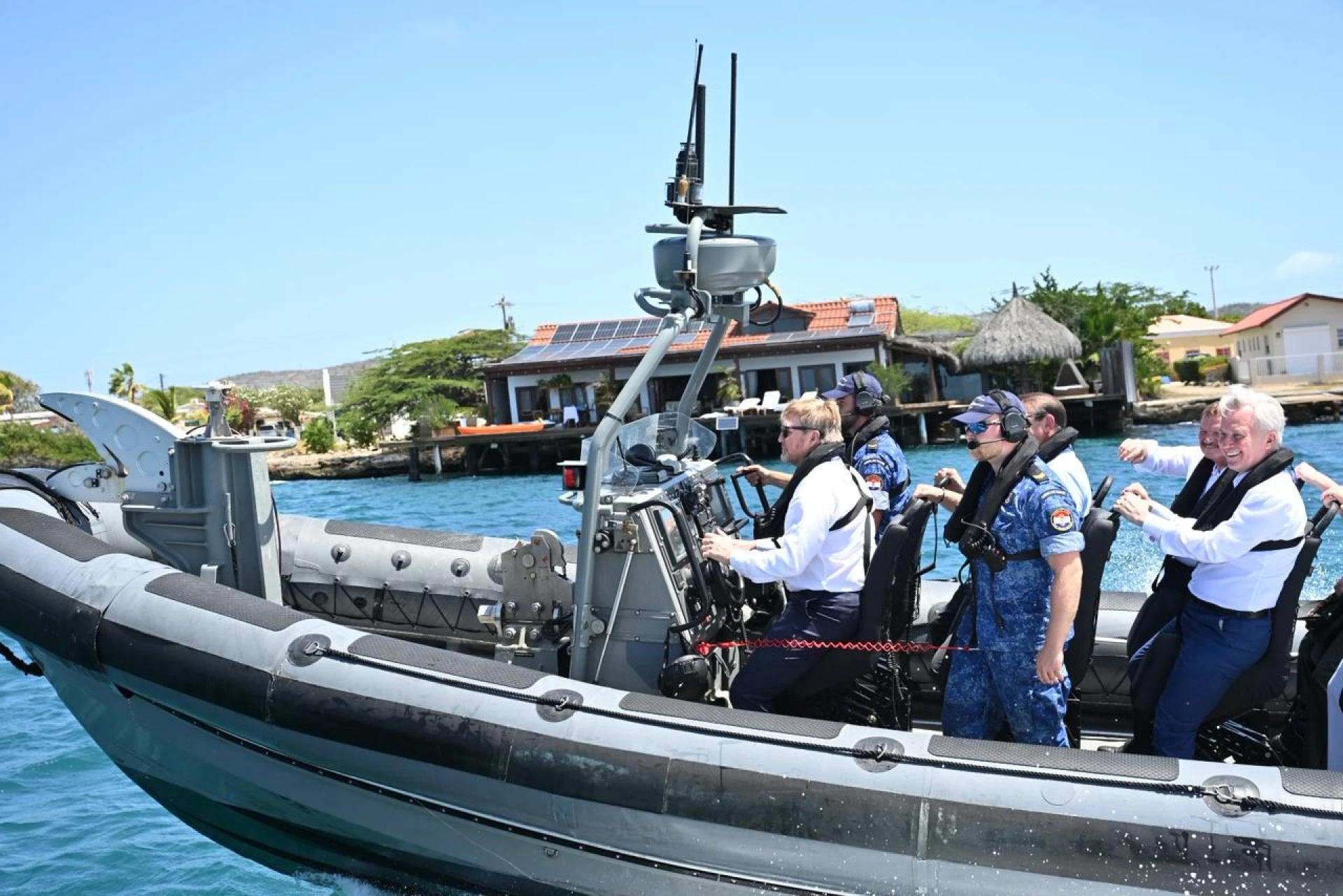 Bishita di Su Mahestad Rey Willem-Alexander pa celebra aniversarionan historico di Aruba