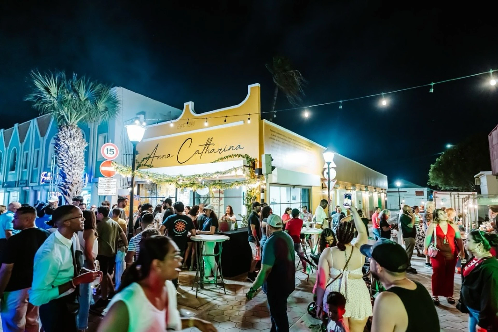 “Ban Bek Caya” ta bolbe cu musica, baile y ambiente familiar diabierna 27 di maart