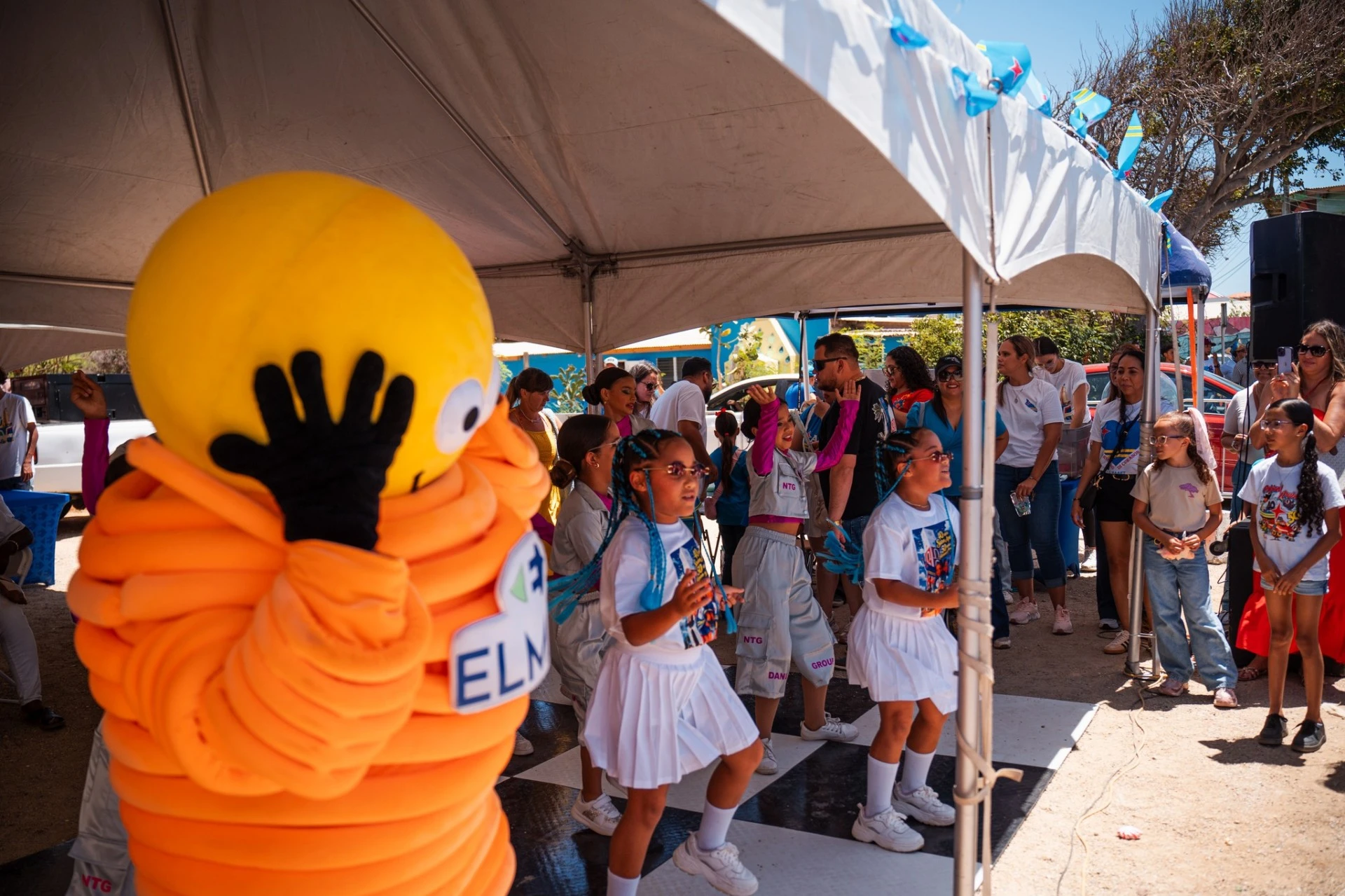 ELMAR a celebra Dia di Himno y Bandera cu iniciativa comunitario, deportivo y cultural